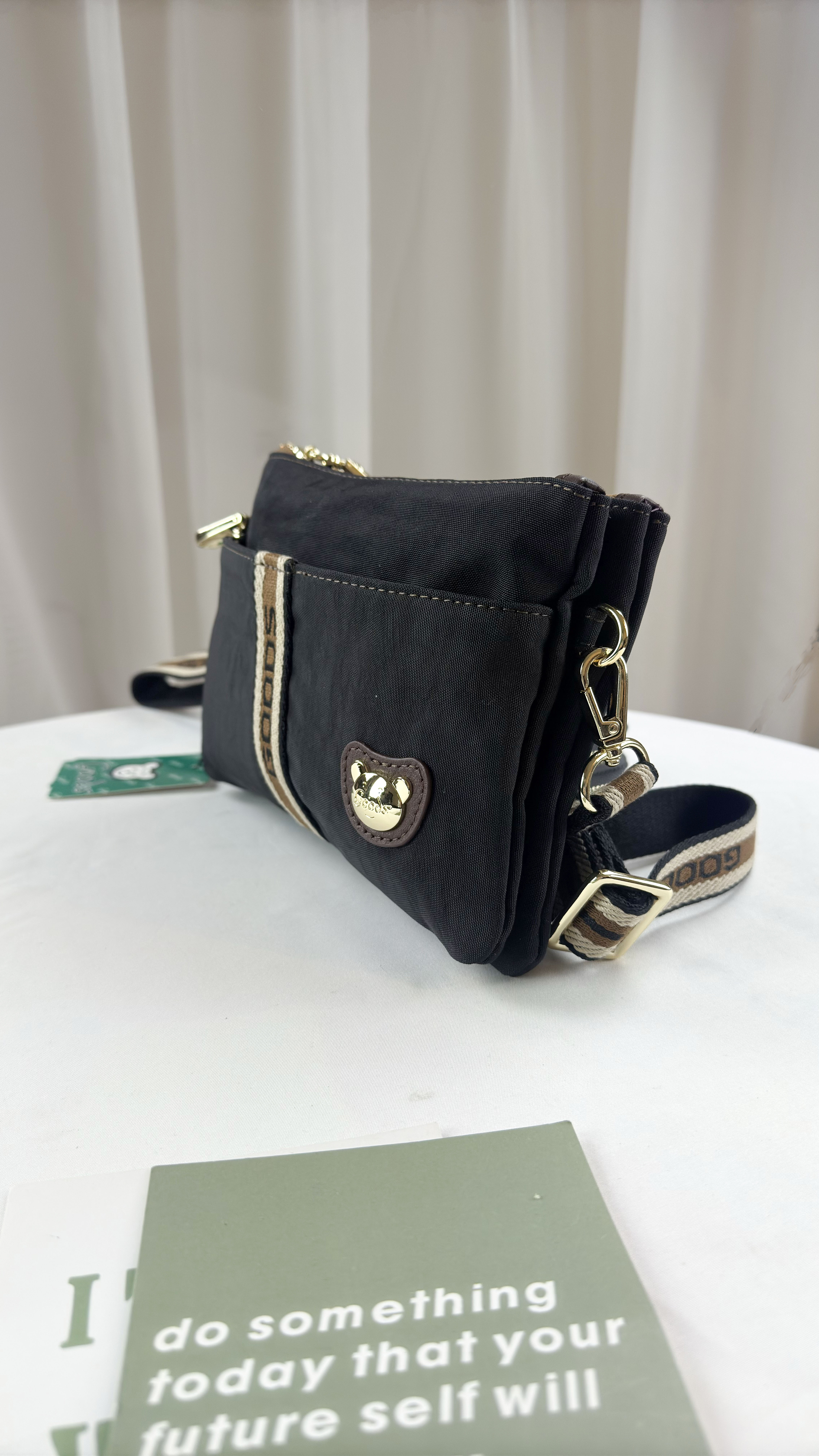 GOODS 卡其織帶防潑水側背包  #2835