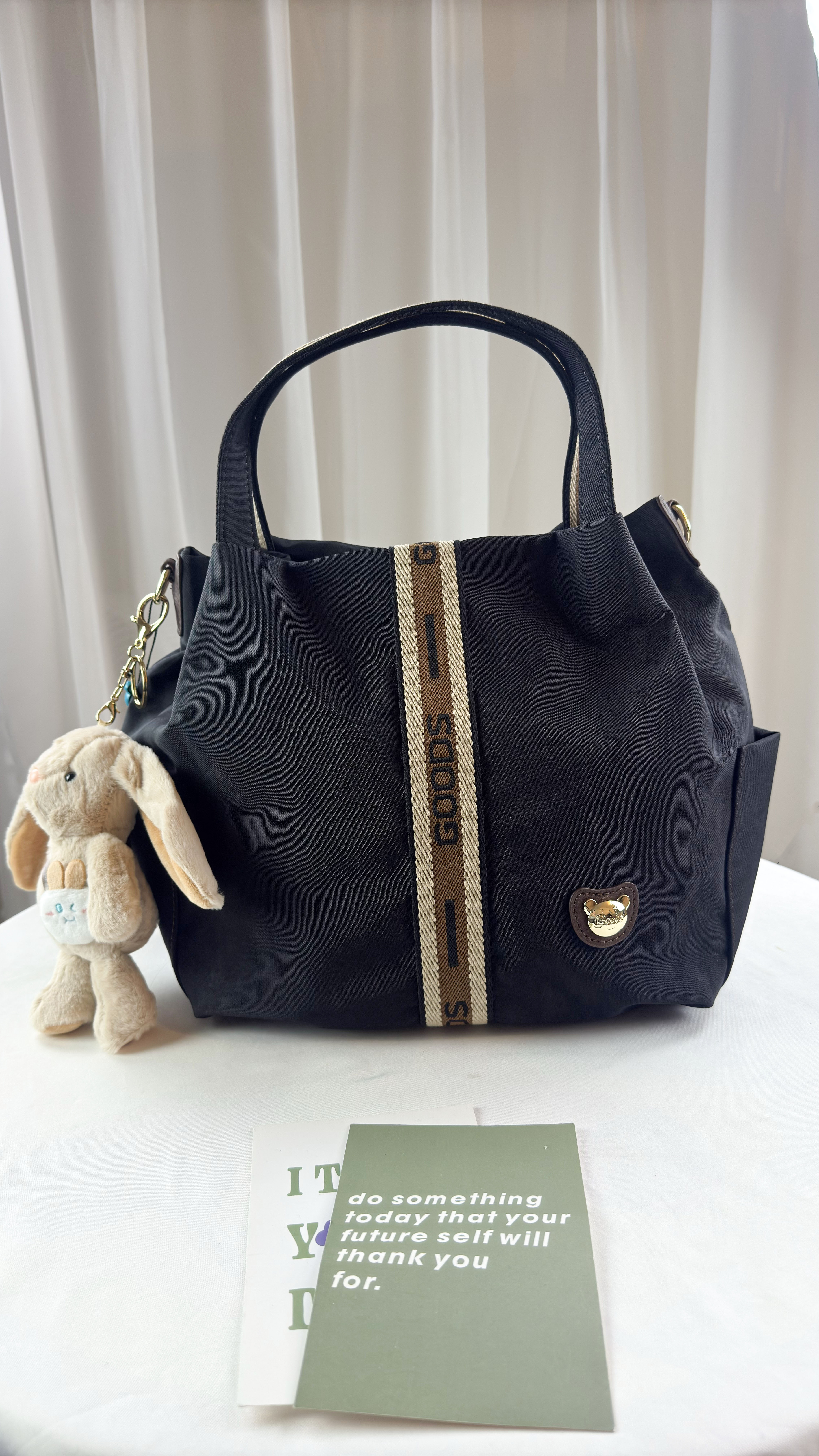 GOODS 卡其織帶防潑水防潑水手提包 / 側背包 附小熊吊飾  #2568