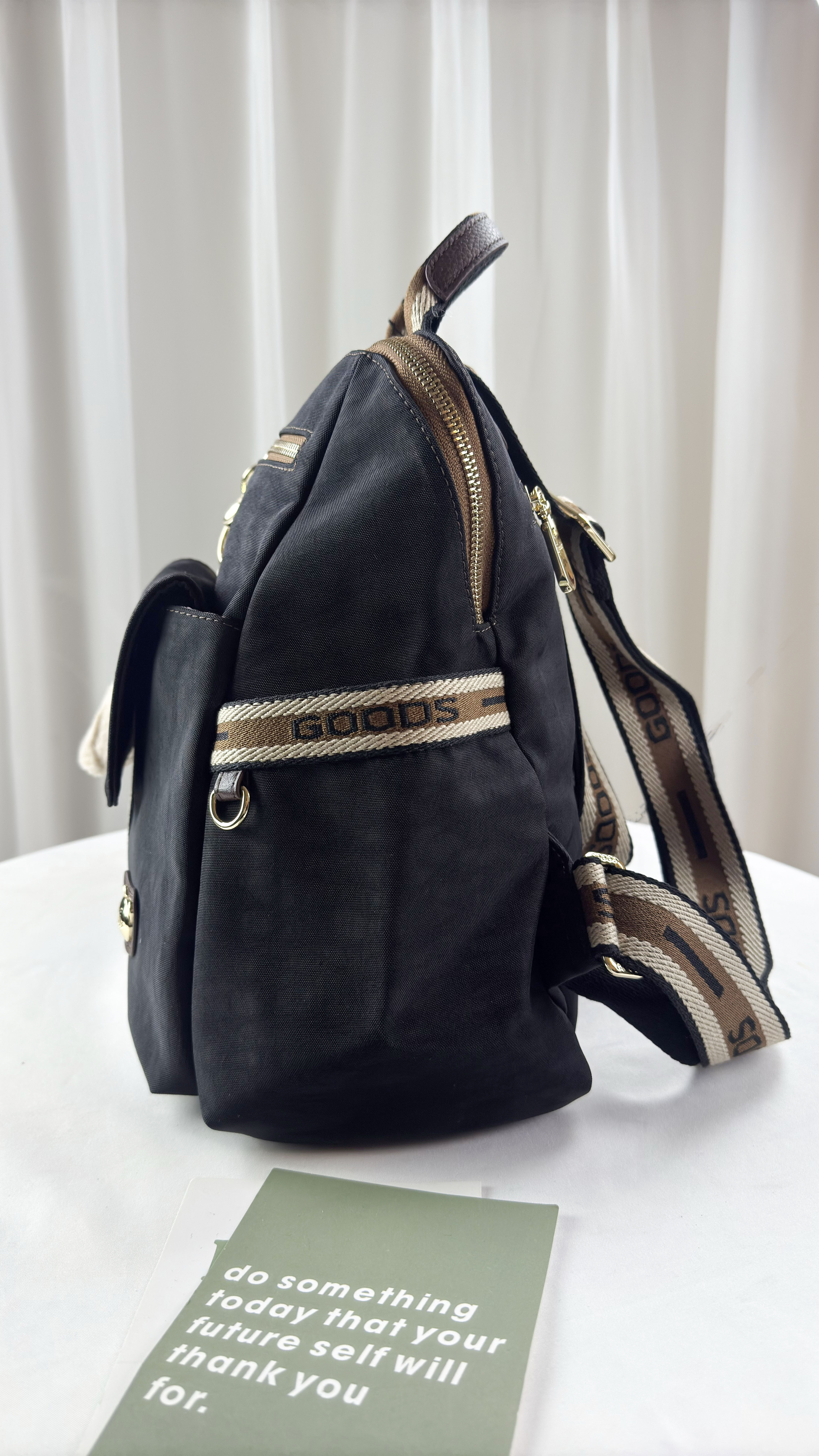 GOODS 卡其織帶防潑水後背包  附吊飾 #2854