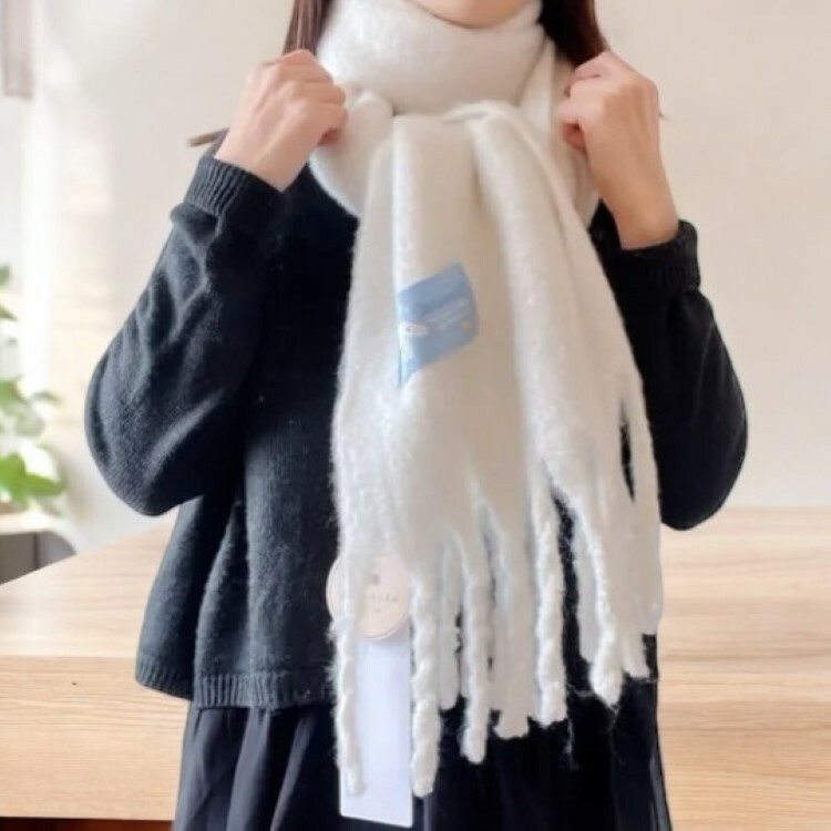 22223-CN Sanrio 玉桂狗冬天大圍巾