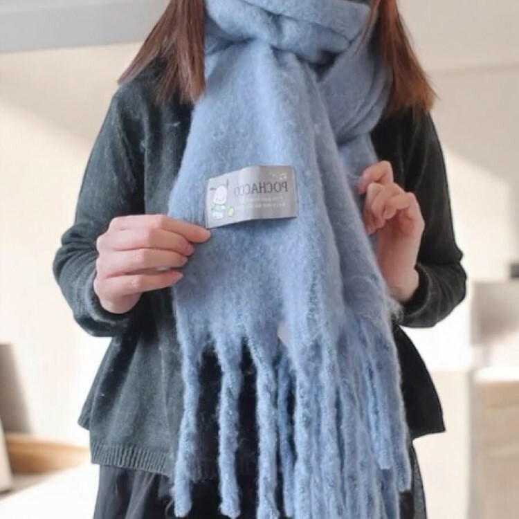 22223-PC Sanrio PC 狗冬天大圍巾