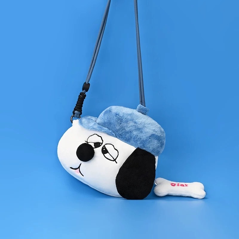 iSNEAKERS | SNOOPY 歐拉夫 OLAF 成都限定 娃娃 斜背包 零錢包