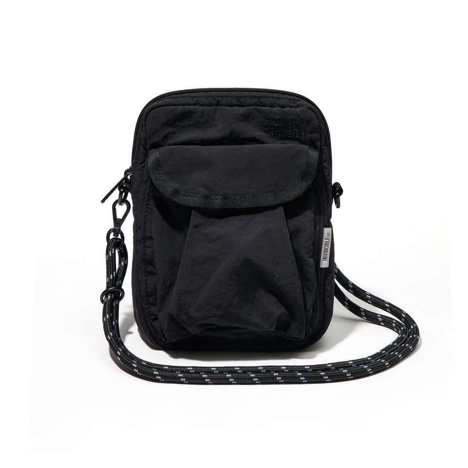 -(E17b06)-THE NORTH FACE X INVINCIBLE SHOULDER BAG 肩背包 斜背包 黑色-NF0A8CTD
