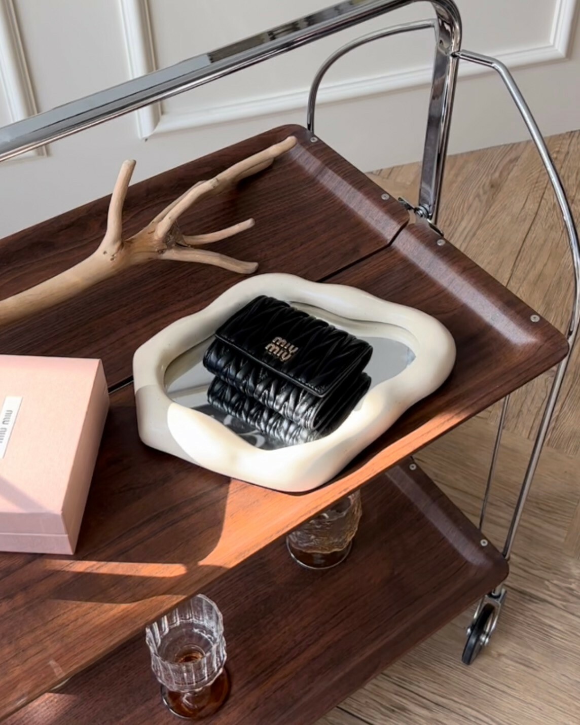 MIUMIU｜MATELASSÉ 三折短夾 黑色