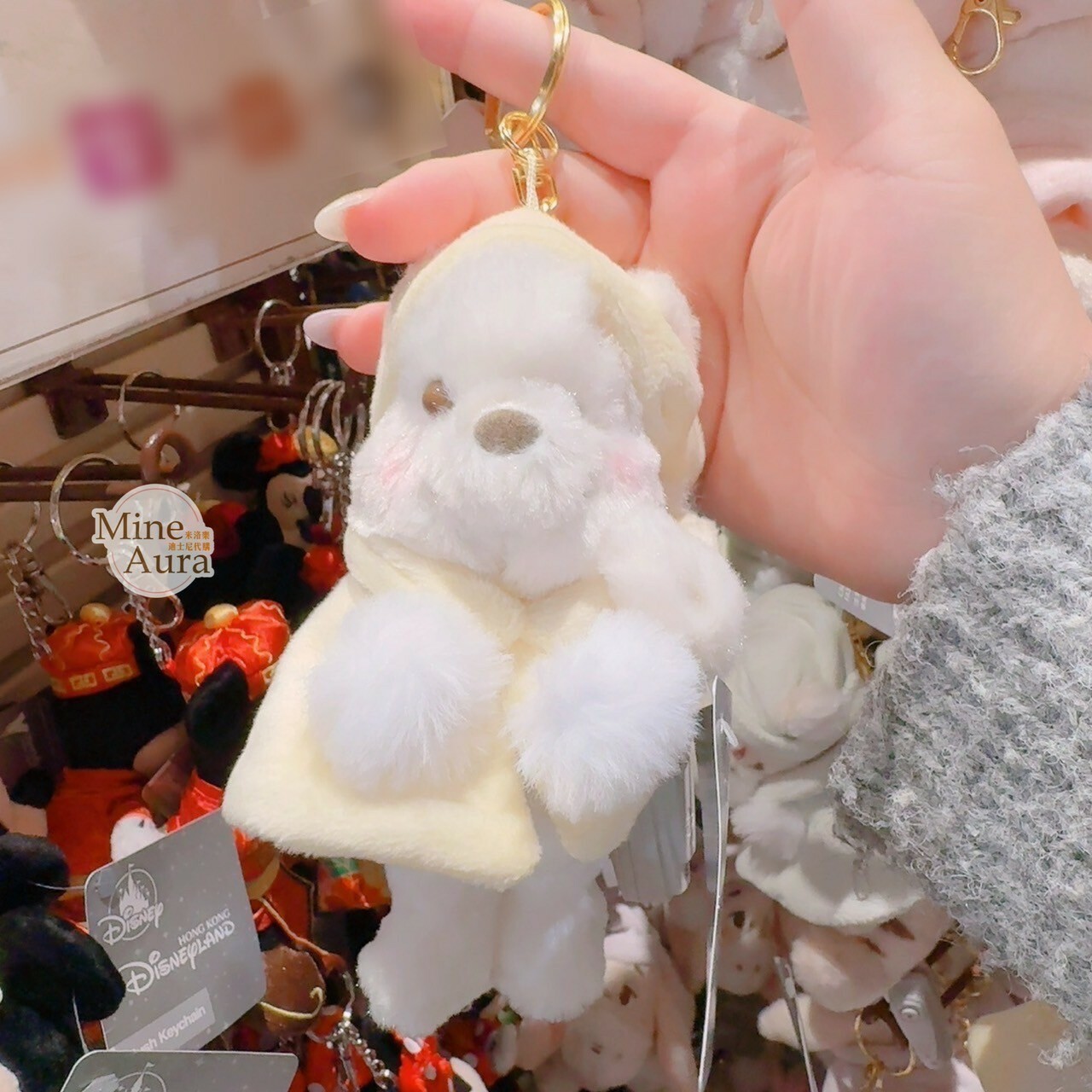 冬日甜心系列 小熊維尼 Winnie the Pooh 戴帽圍巾造型 絨毛 吊飾 鑰匙圈 -香港迪士尼樂園