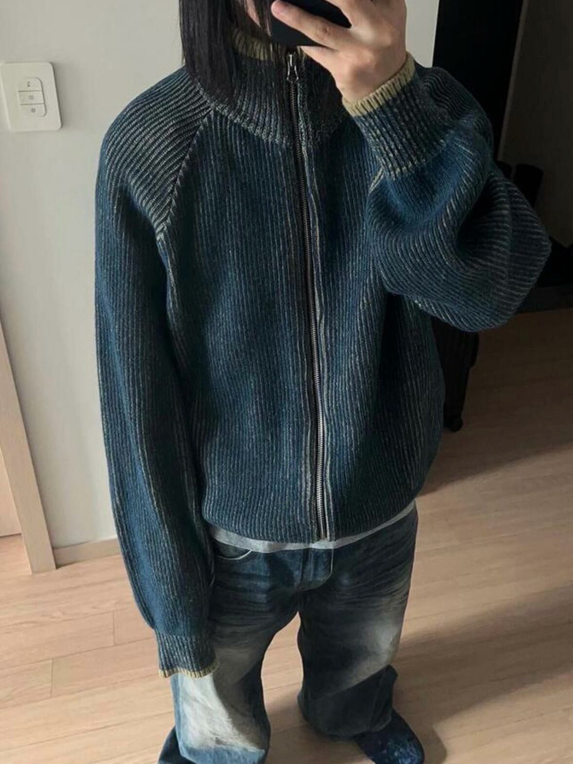 企領暗直紋拉鍊針織外套 DOT-072JK