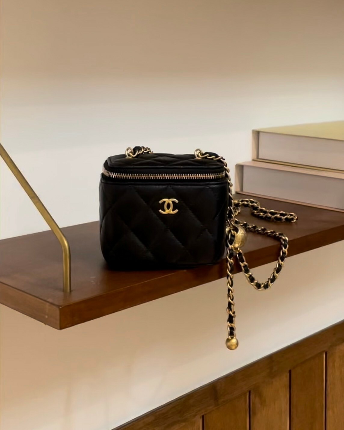 CHANEL｜金球小盒子 黑色