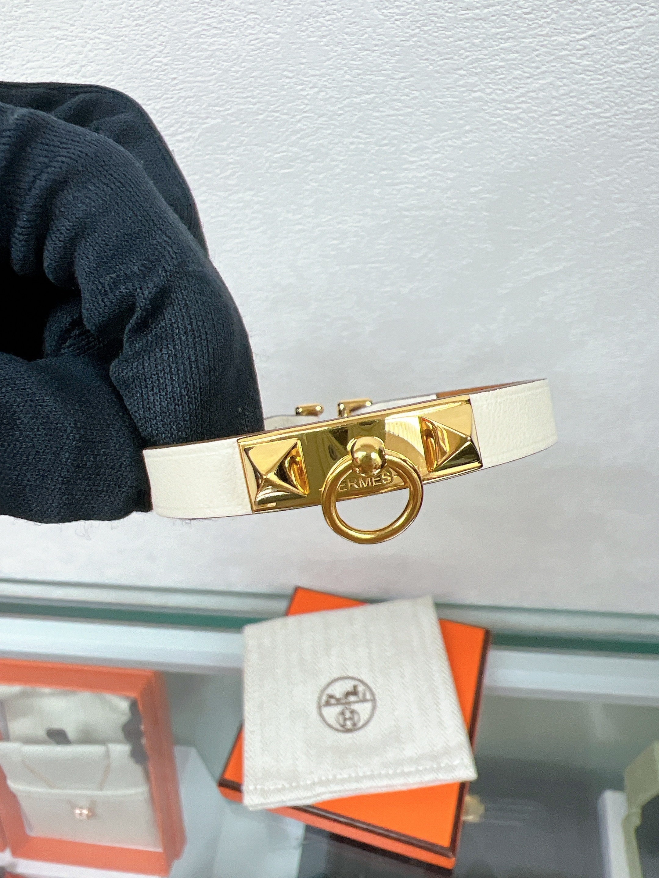 (size T2) Hermes mini rivale bracelet (Nata/ GHW)