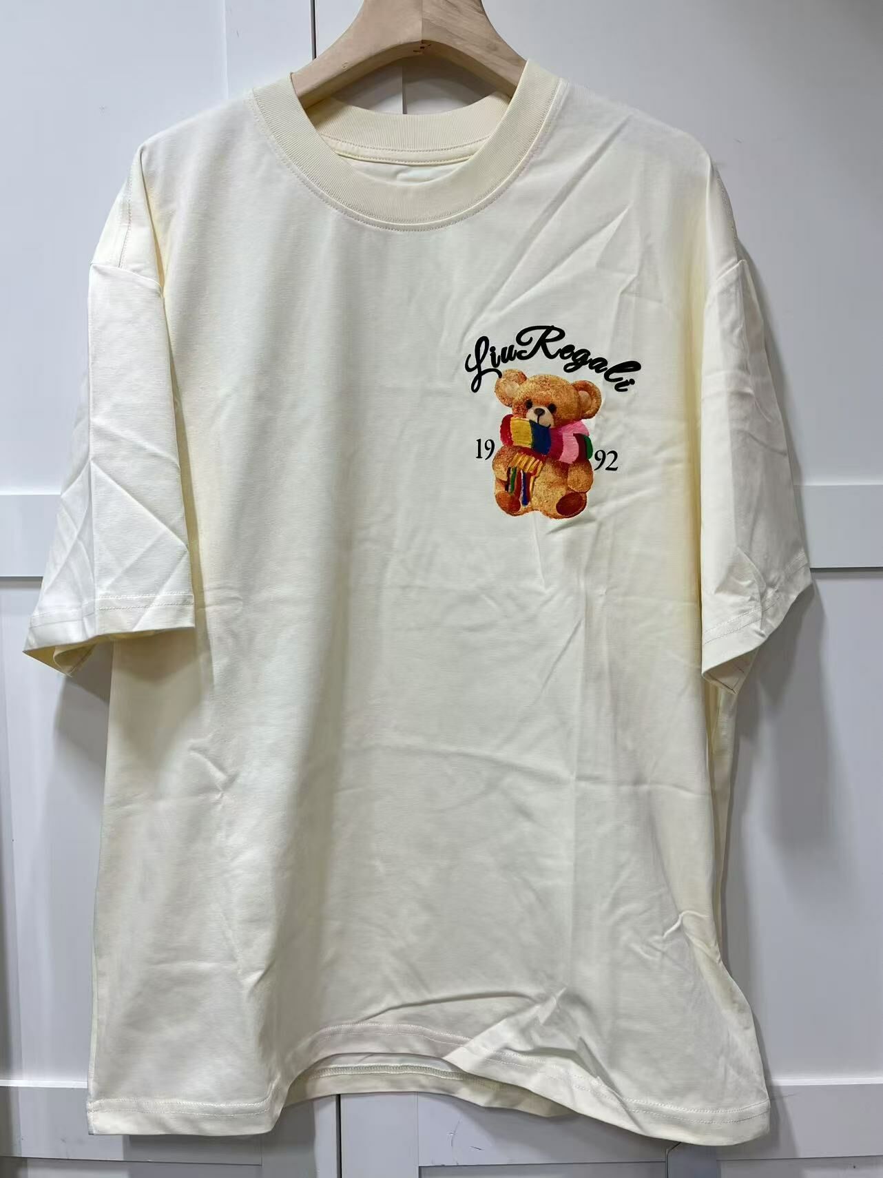 LIUREGALI 熊仔米杏色TEE -M