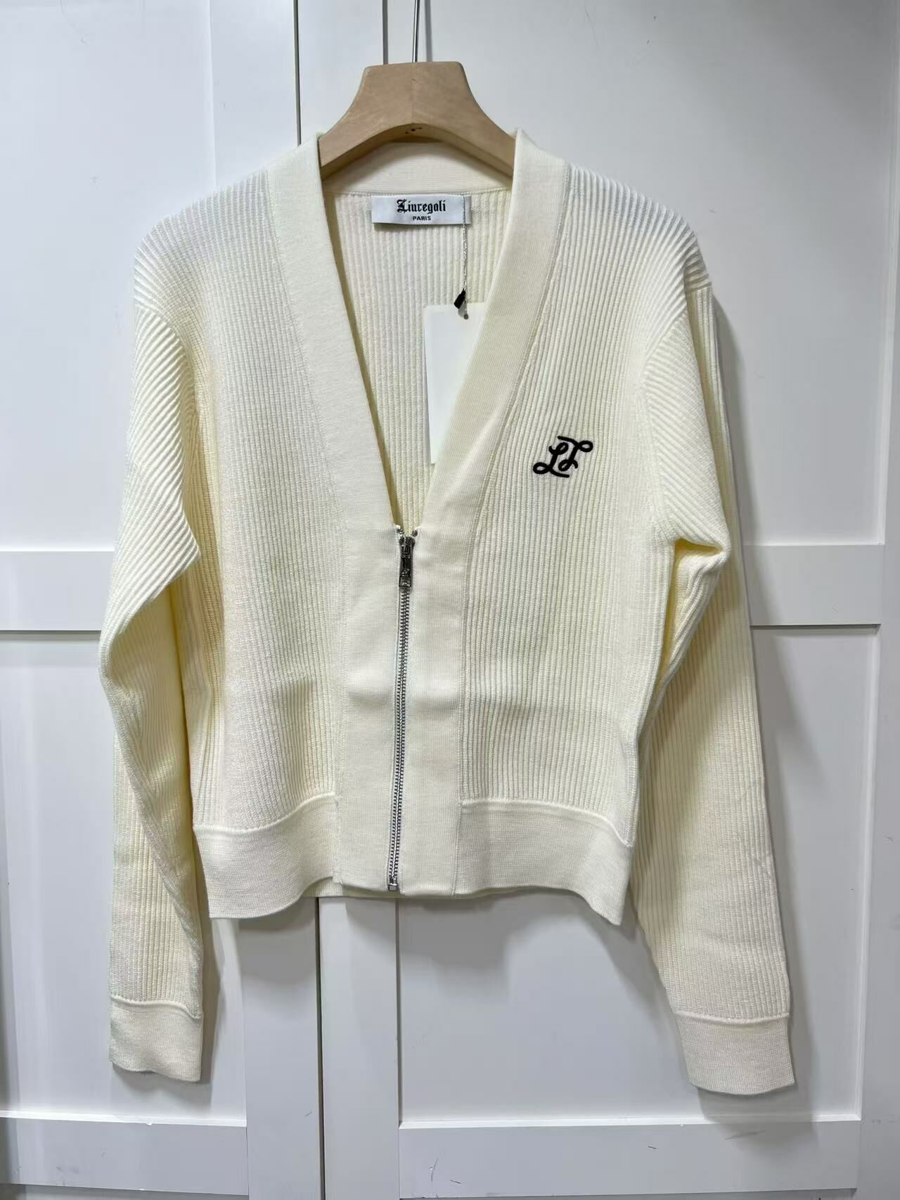 LIUREGALI 米杏色拉鏈開衫 -M