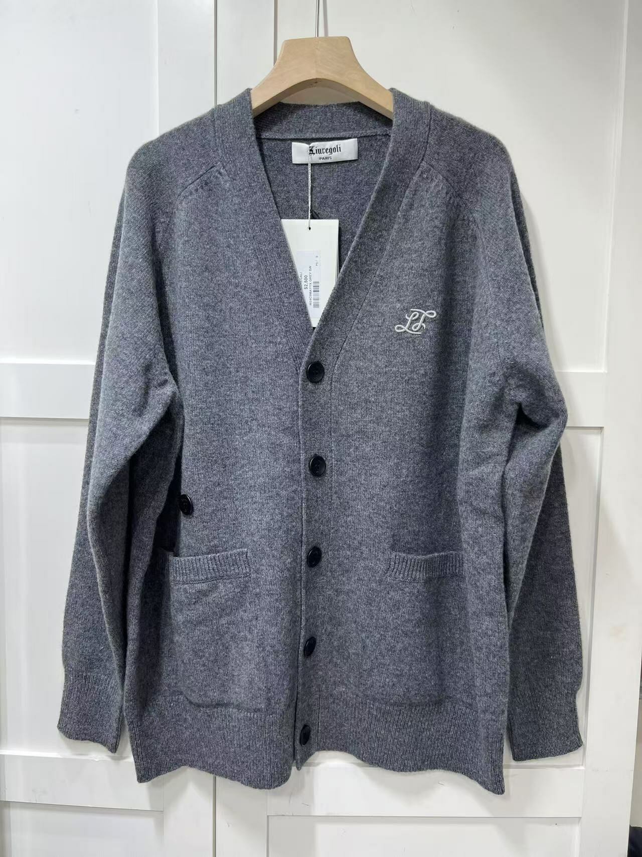 LIUREGALI 深灰色百搭開衫 -M