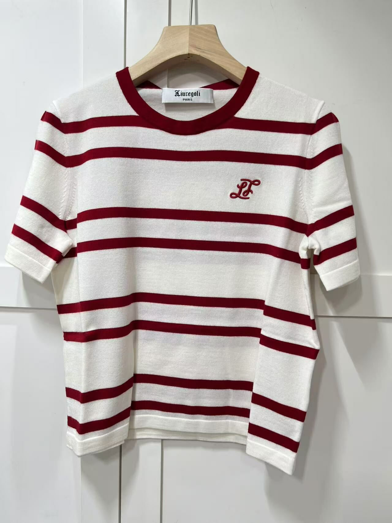LIUREGALI 白紅間顯瘦TEE -M