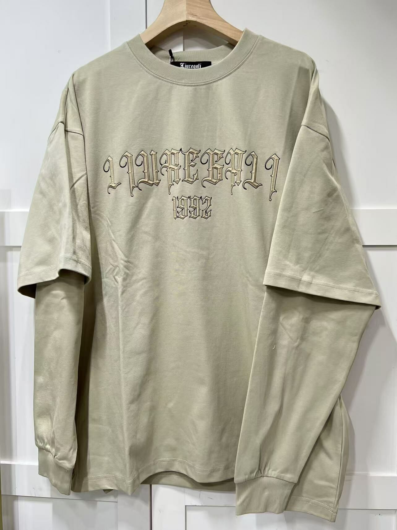 LIUREGALI 1992 杏色3D logo假兩件上衣 -M