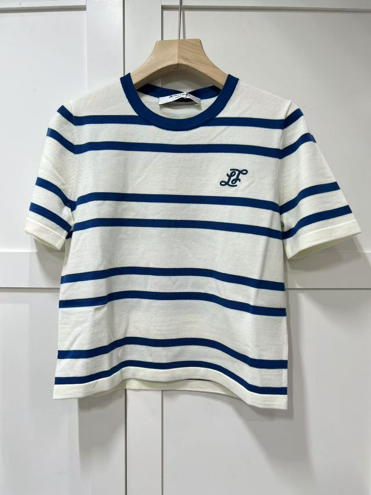 LIUREGALI 藍白間顯瘦TEE -M