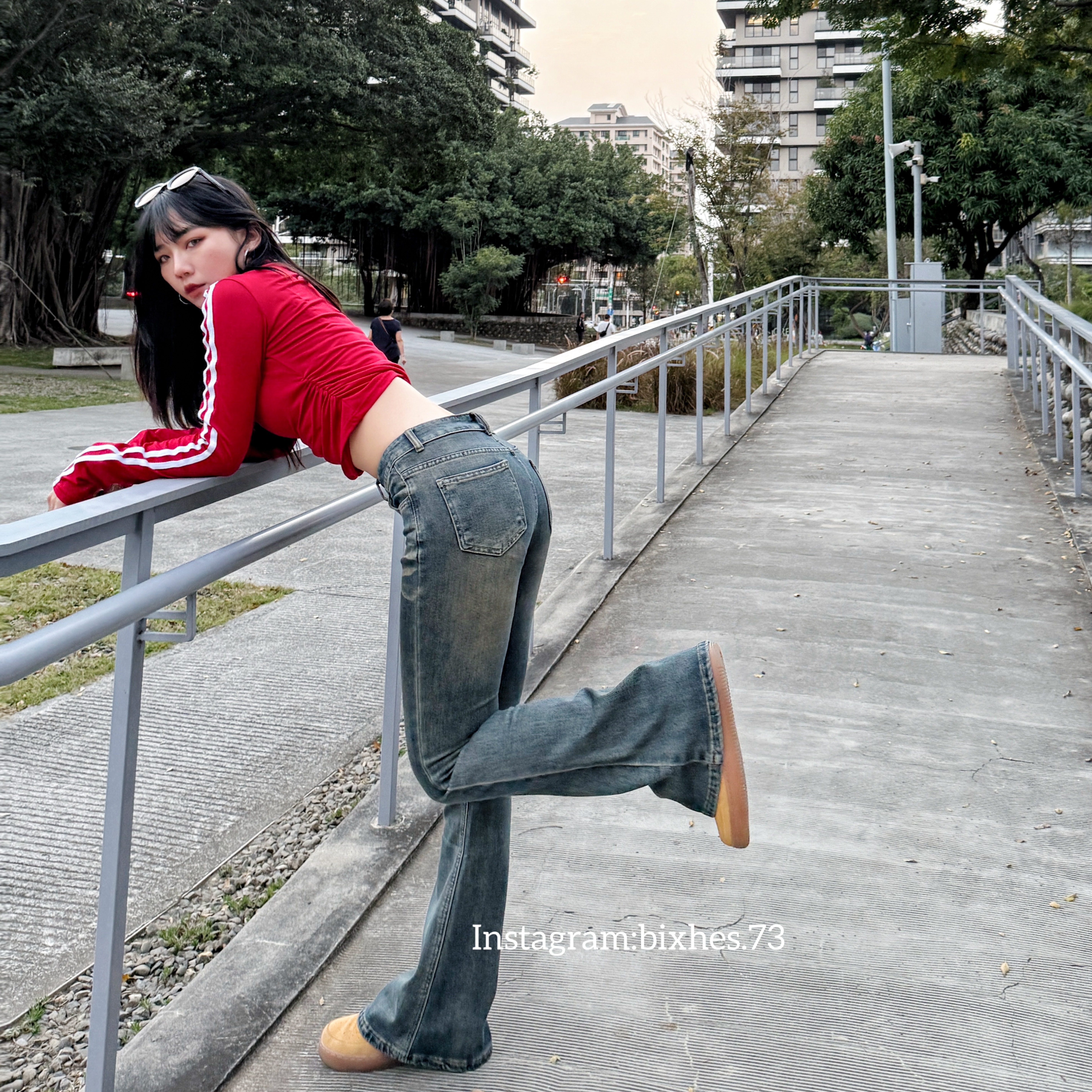 美式刷色牛仔喇叭褲(E00004)