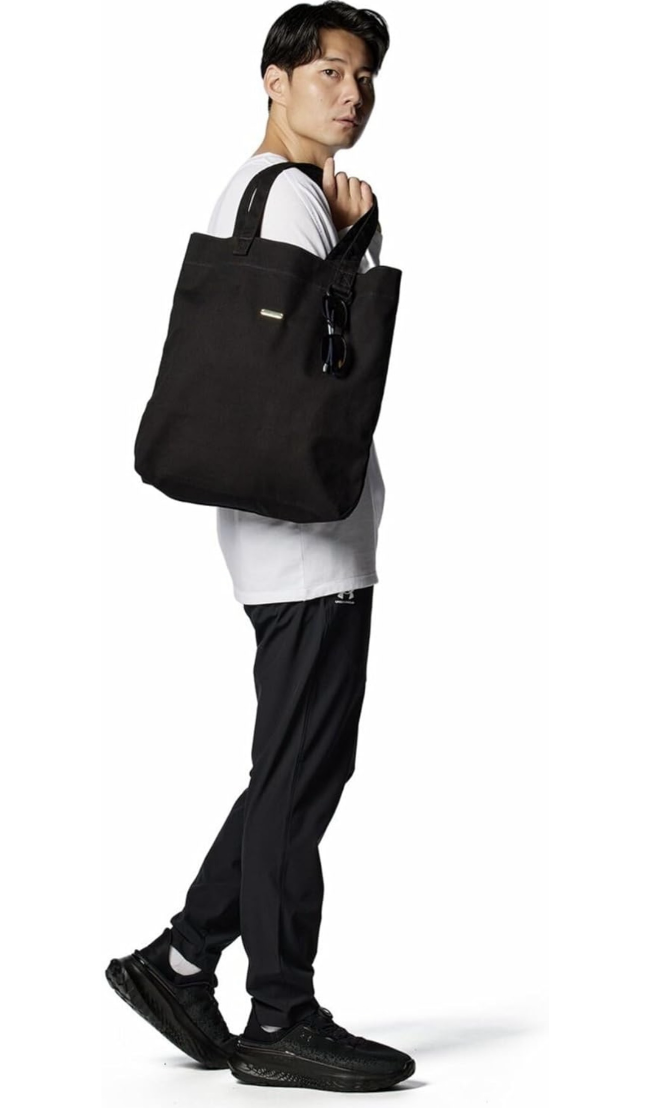 【預購】UA 帆布手提包  J1205901 日本限定  （ 黑色）