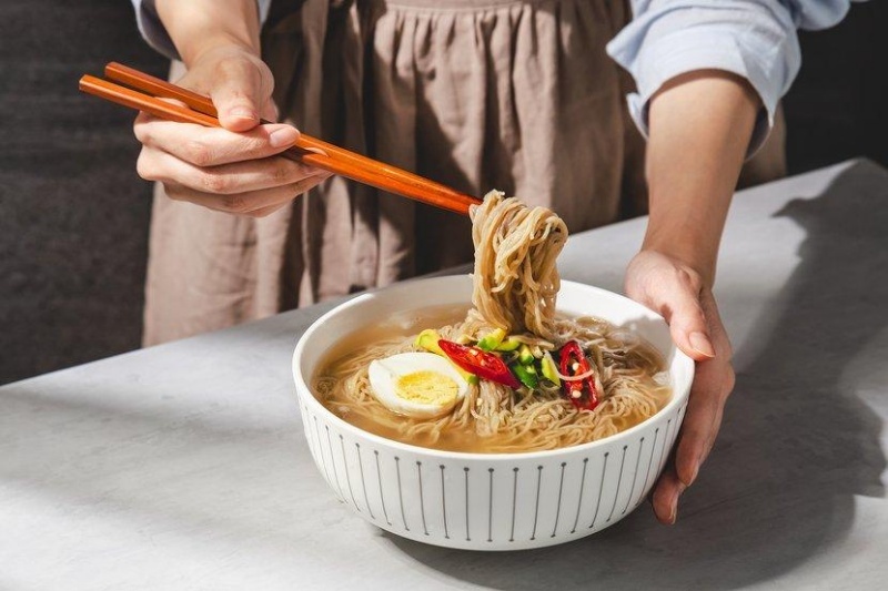 韓國 農心 傳統 泡菜風味 冷麵 1入 清湯冷麵 / 辣拌冷麵