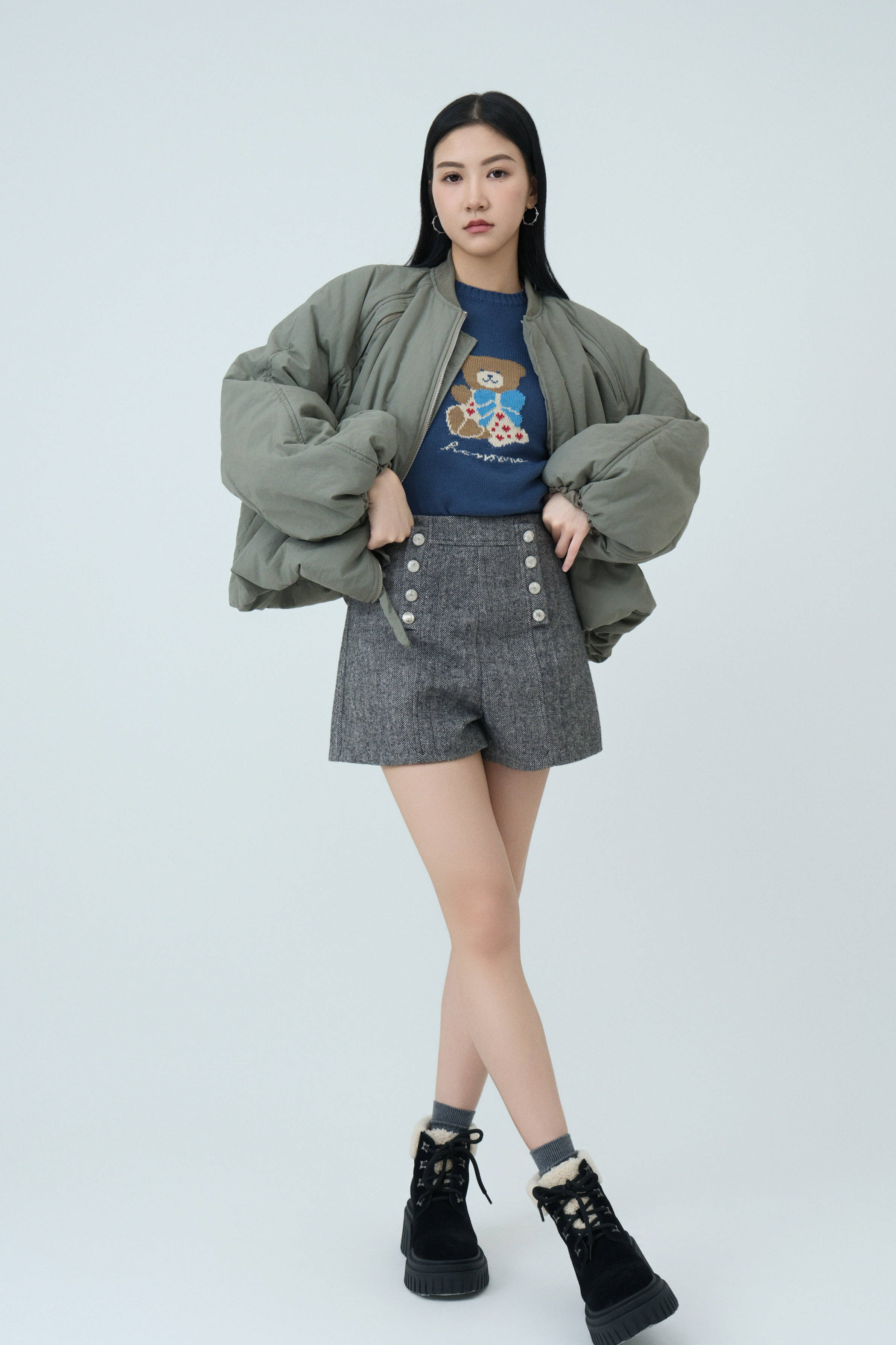 FW24_0225（外套＋上衣+短褲）