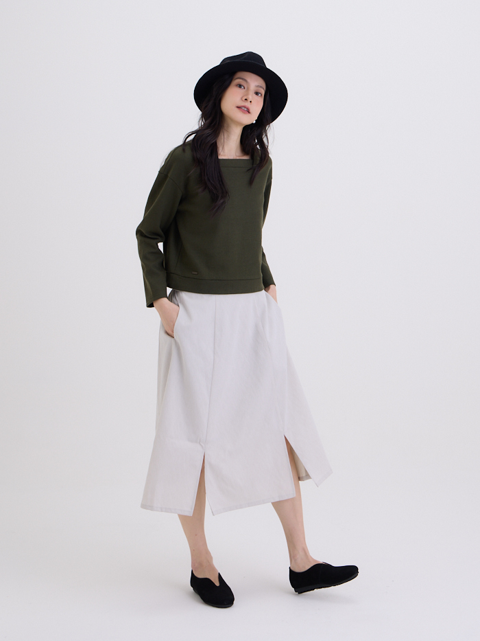 舒柔方領造型上衣-軍綠