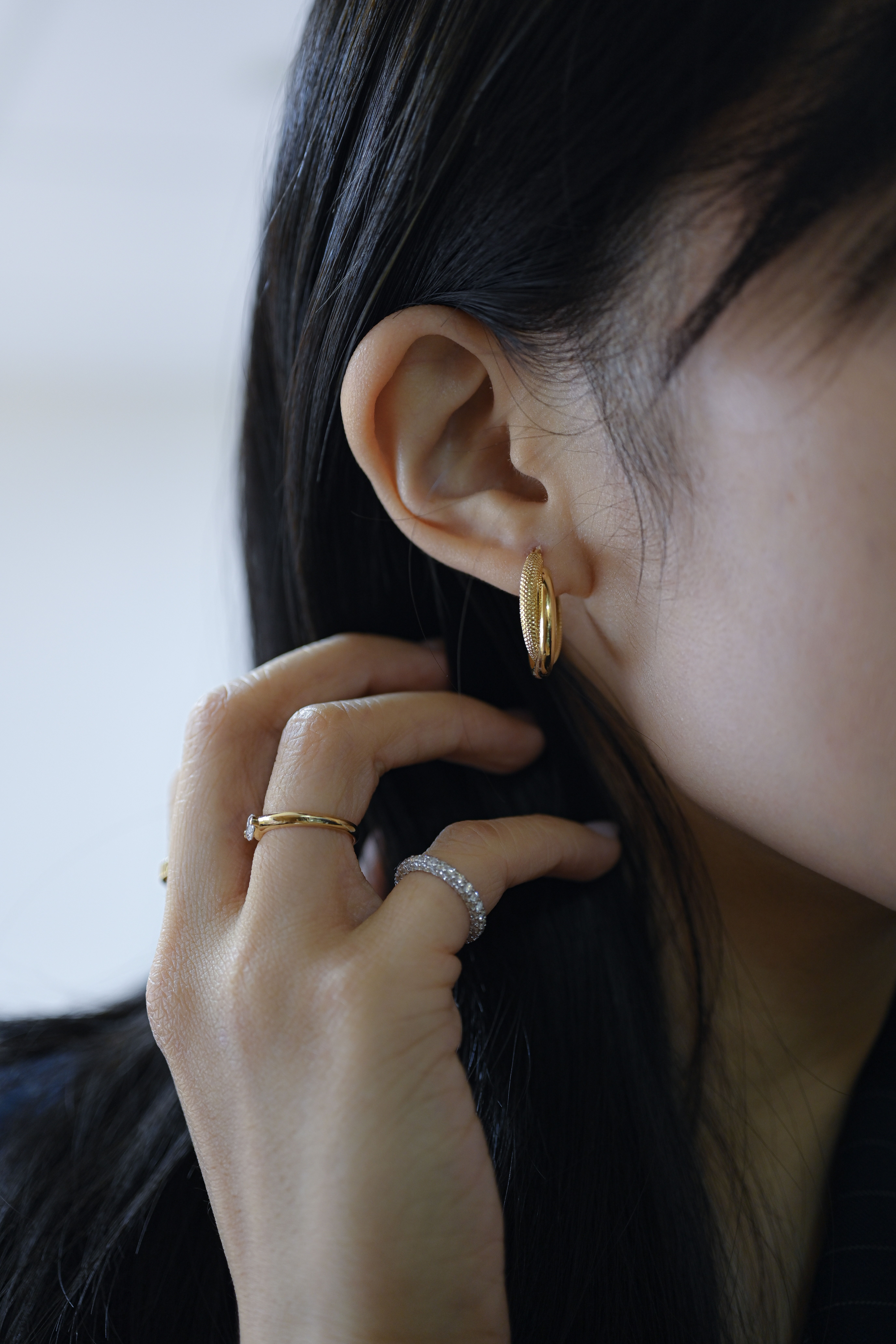 18K Cerchio Hoop Earrings