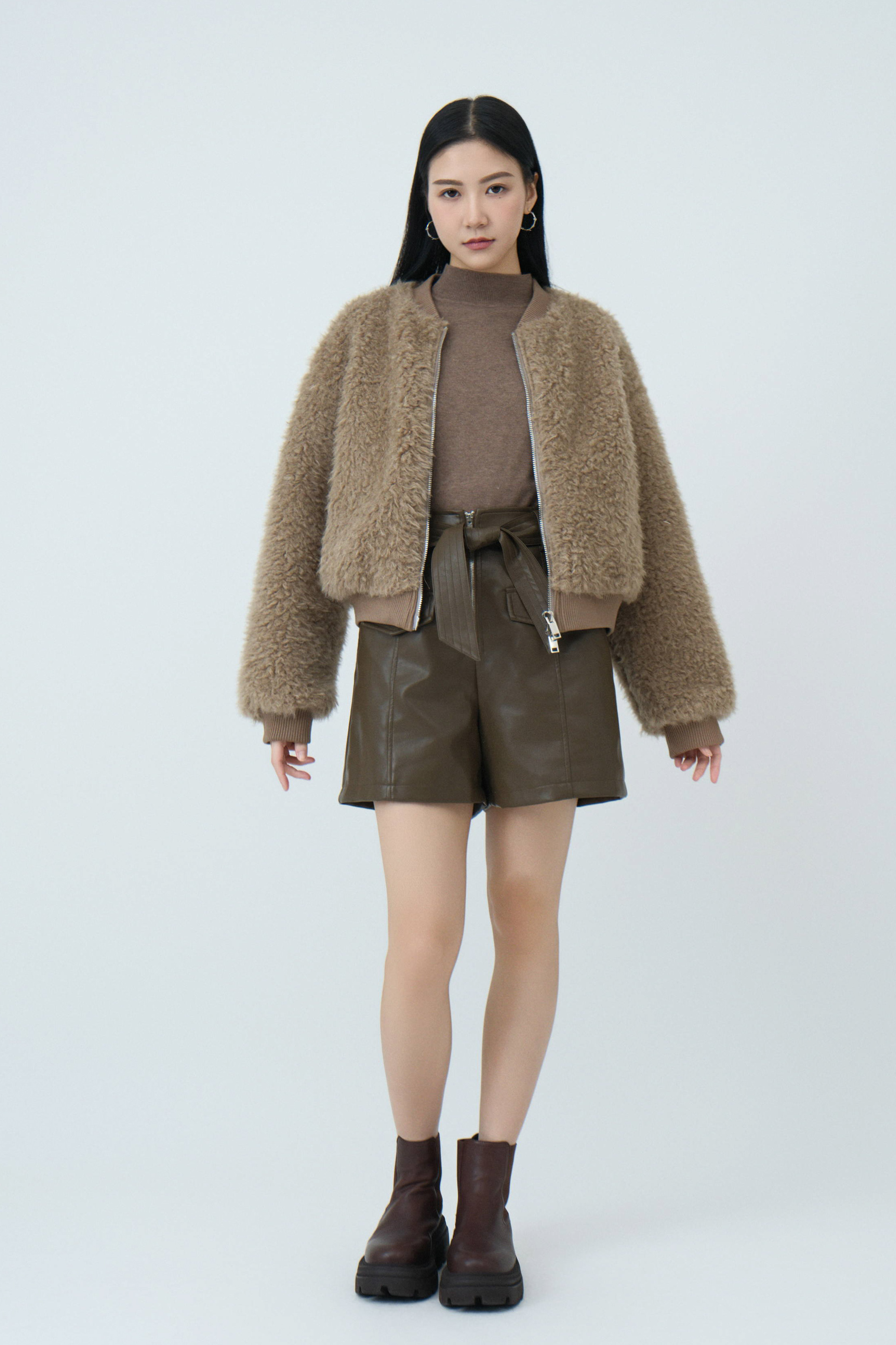 FW24_0236（外套＋上衣+短褲）