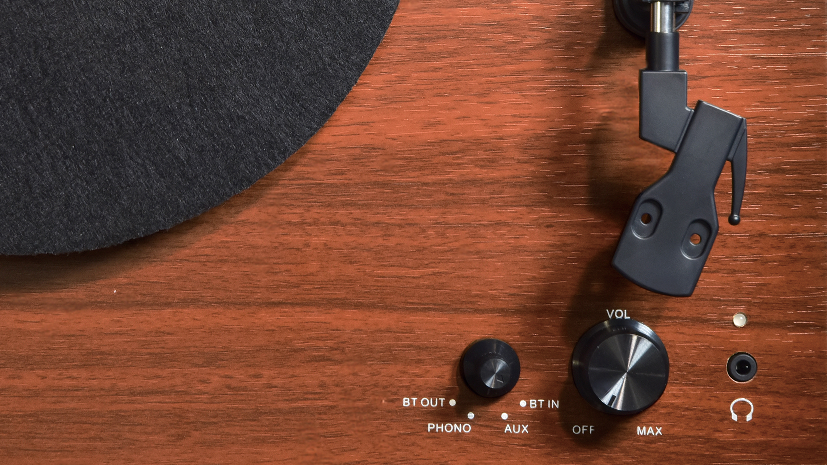 <img src="soundwiser-VRP7-turntable-record-player.jpg" alt="soundwiser-VRP7-turntable-record-player">