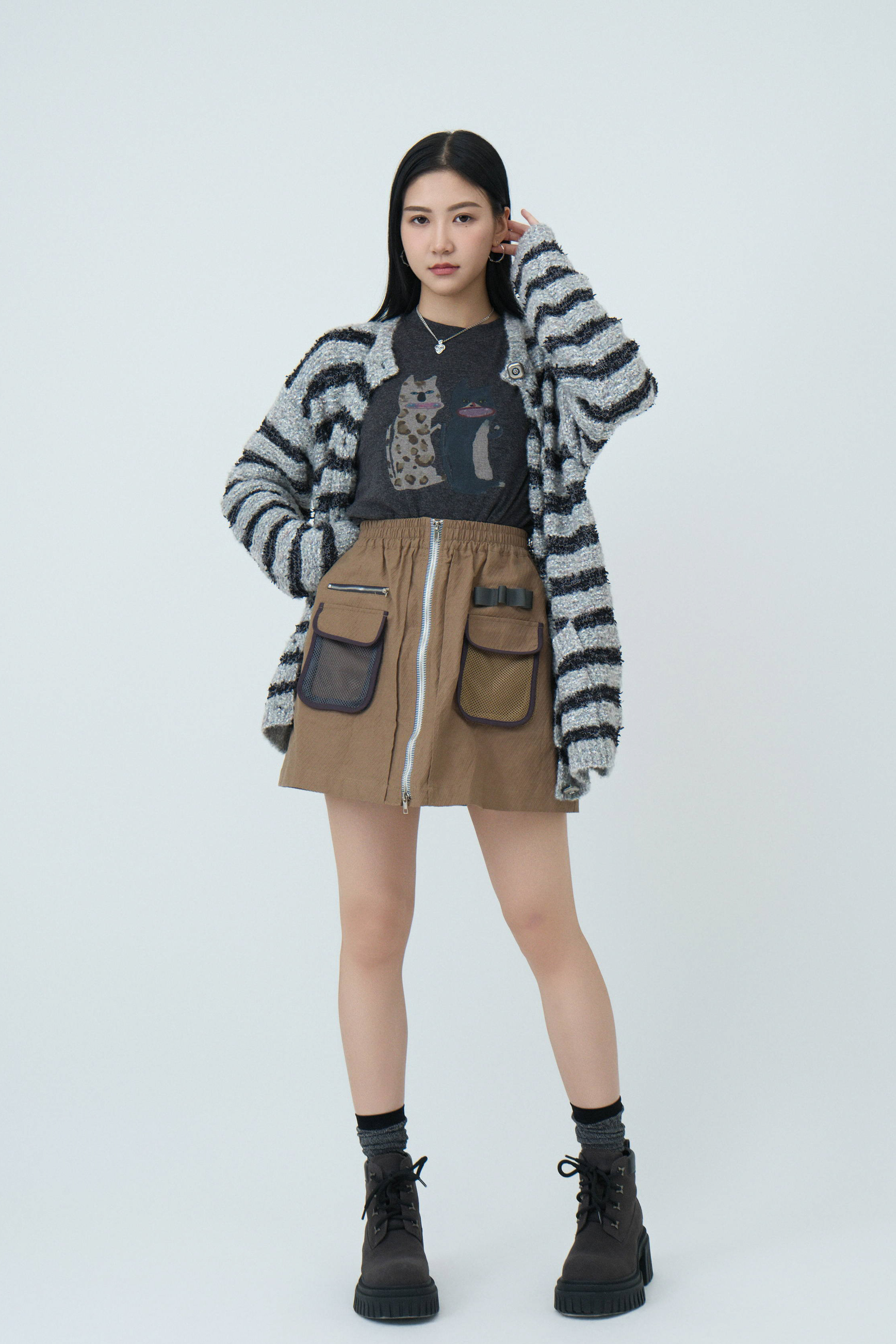 FW24_0243（外套＋Tee+裙褲）