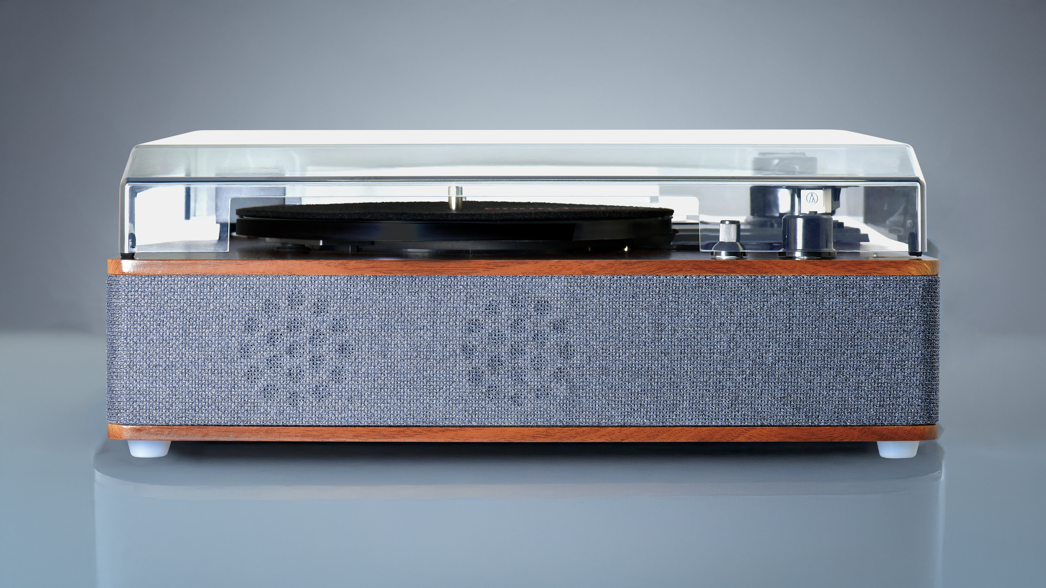 <img src="soundwiser-VRP7-turntable-record-player.jpg" alt="soundwiser-VRP7-turntable-record-player">