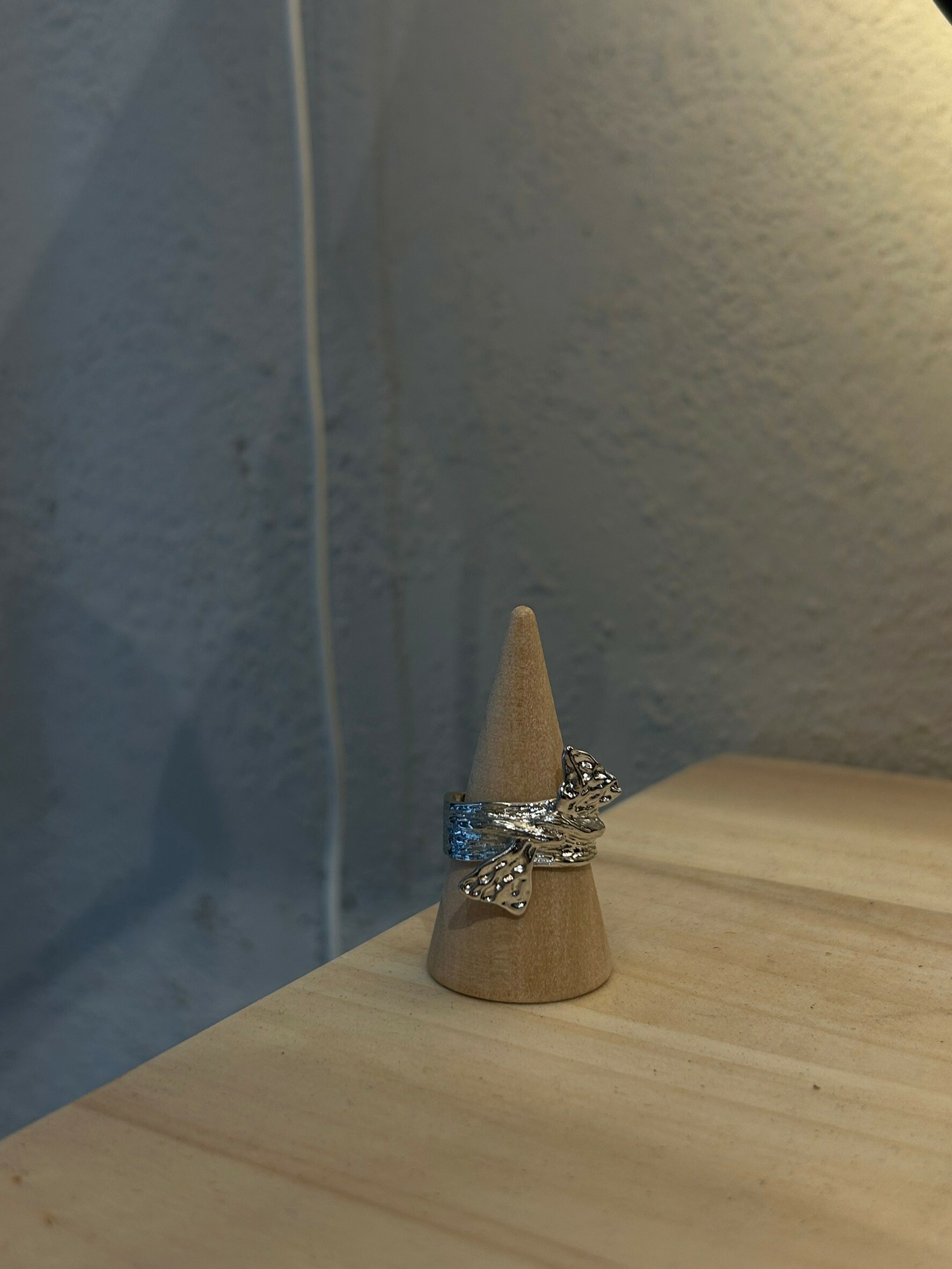 [LAUGHTER] ribbon ring