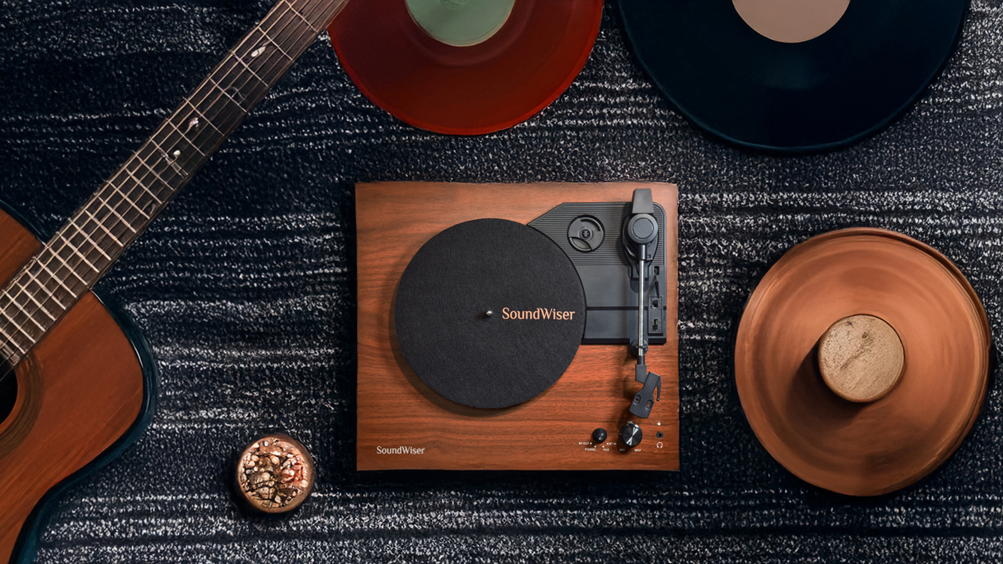 <img src="soundwiser-VRP7-turntable-record-player.jpg" alt="soundwiser-VRP7-turntable-record-player">