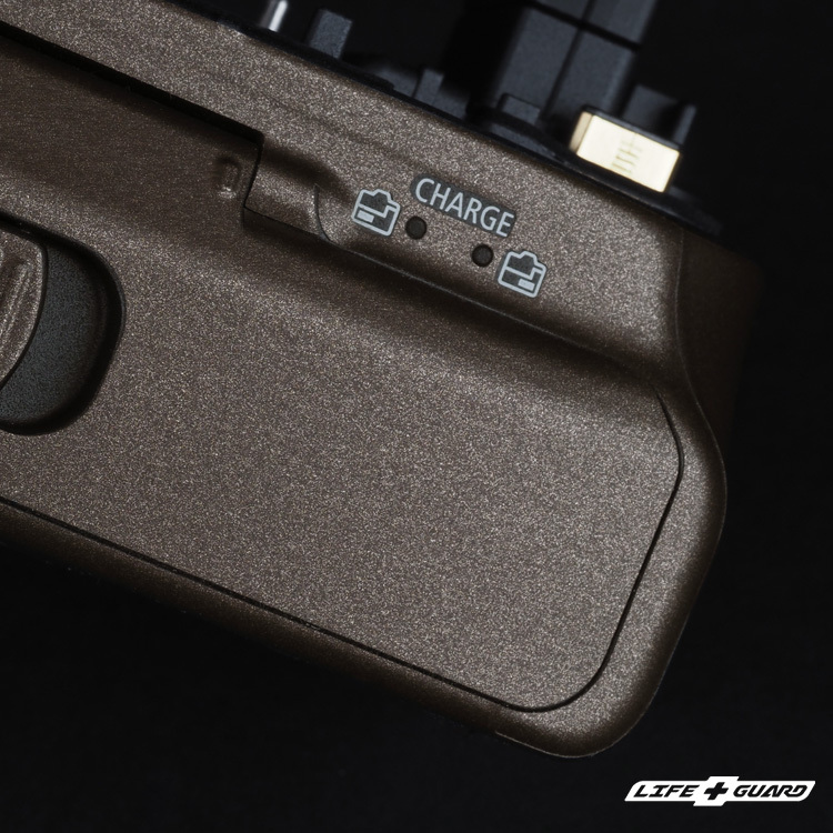 LIFE+GUARD Canon CF-R20EP 貼膜質感特寫，LIFE+GUARD 設計風格