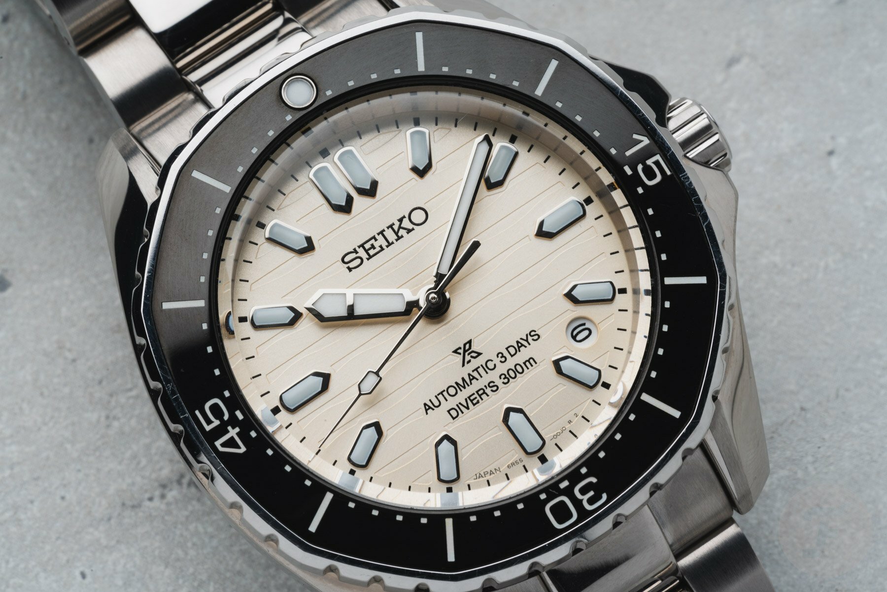 萬年鐘錶 - SEIKO PROSPEX  多邊形300米三日鍊機芯潛水錶 SPB481J1 / 6R55-00J0S 錶徑41.3MM