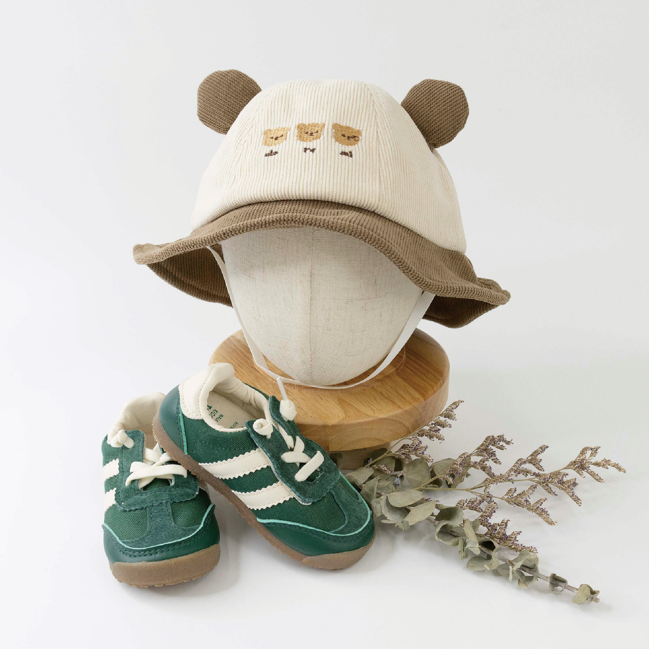 【JA1458】三隻小熊刺繡燈芯絨漁夫帽＊二色