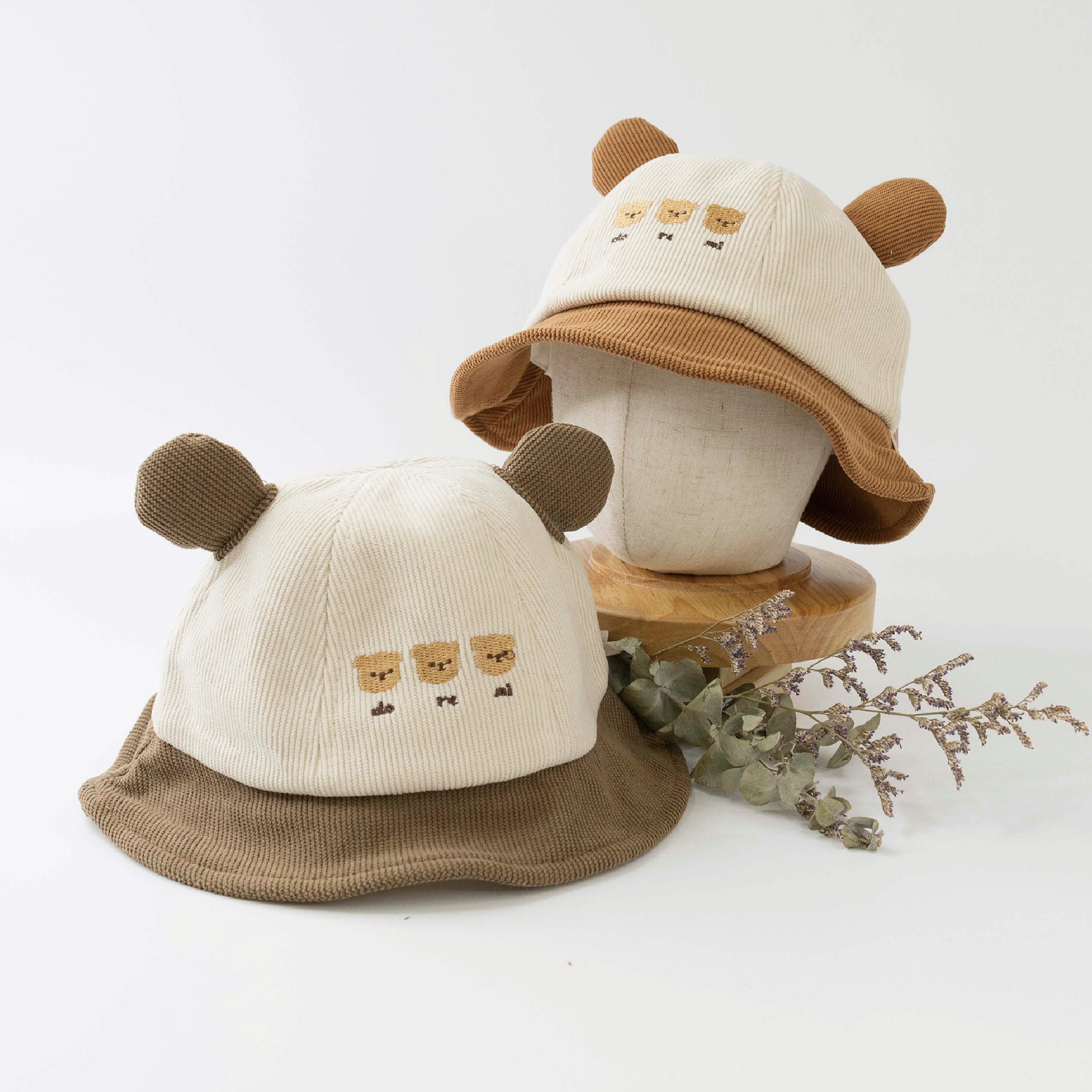 【JA1458】三隻小熊刺繡燈芯絨漁夫帽＊二色