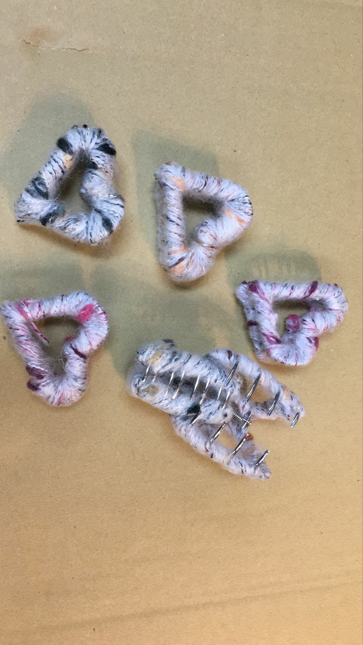 現貨 韓國心心鯊魚夾 (AT12 995)