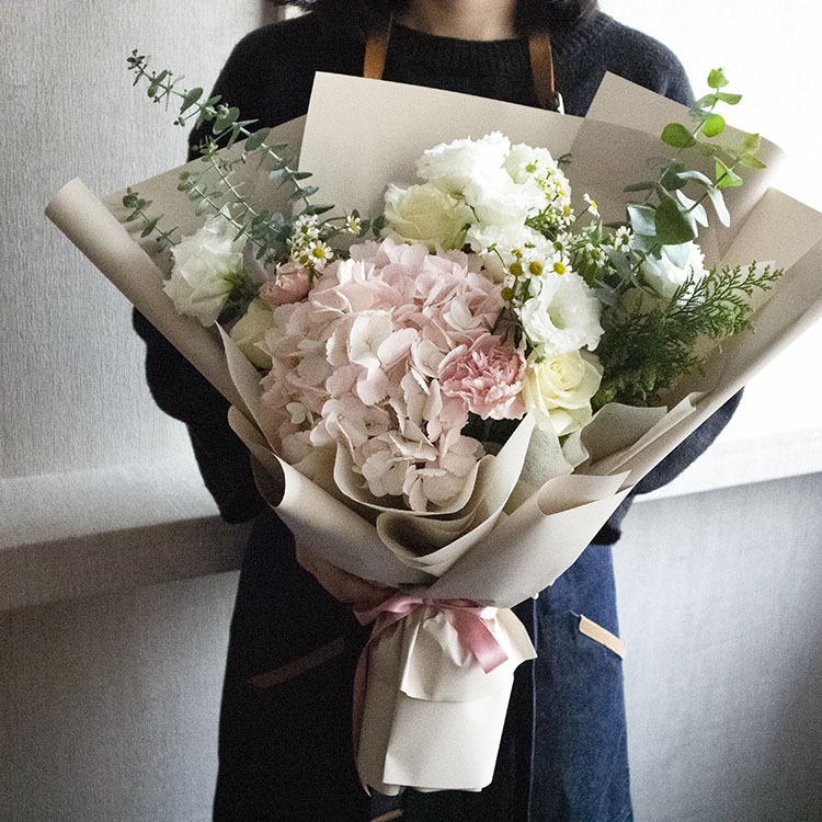 慕｜粉白色系花束