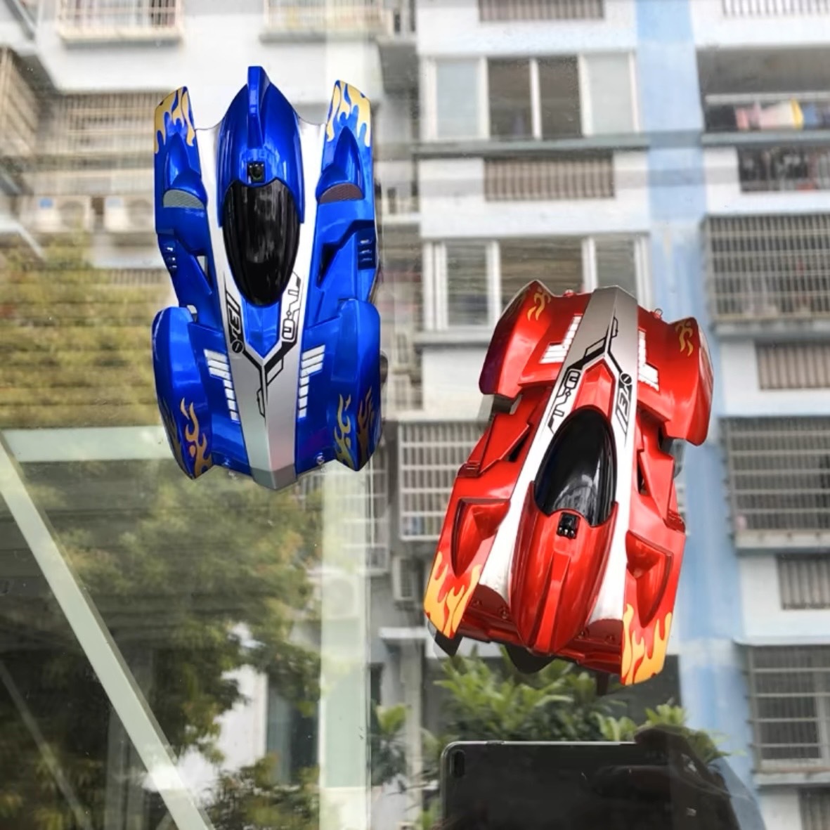 <男生超愛>特技爬牆遙控車 無線 充電版 賽車四驅 牆上/陸地 兩模式