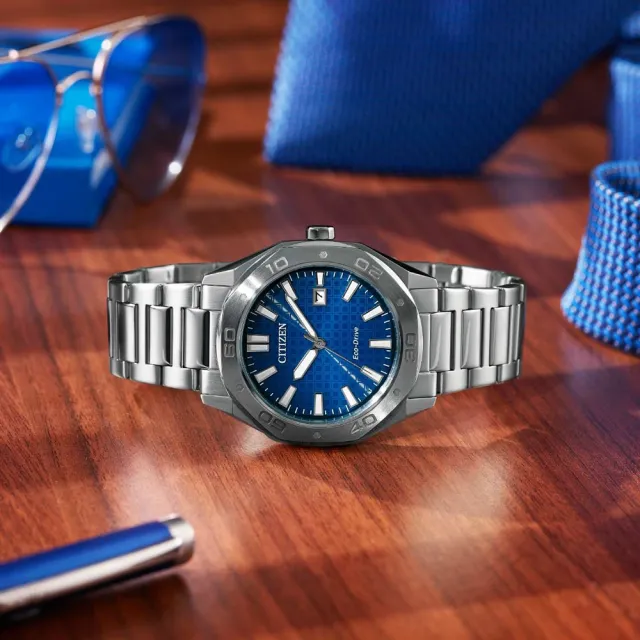 萬年鐘錶 - Citizen 星辰錶  光動能系列  八角錶殼經典藍面不鏽鋼男錶 BM7630-80L  錶徑41MM