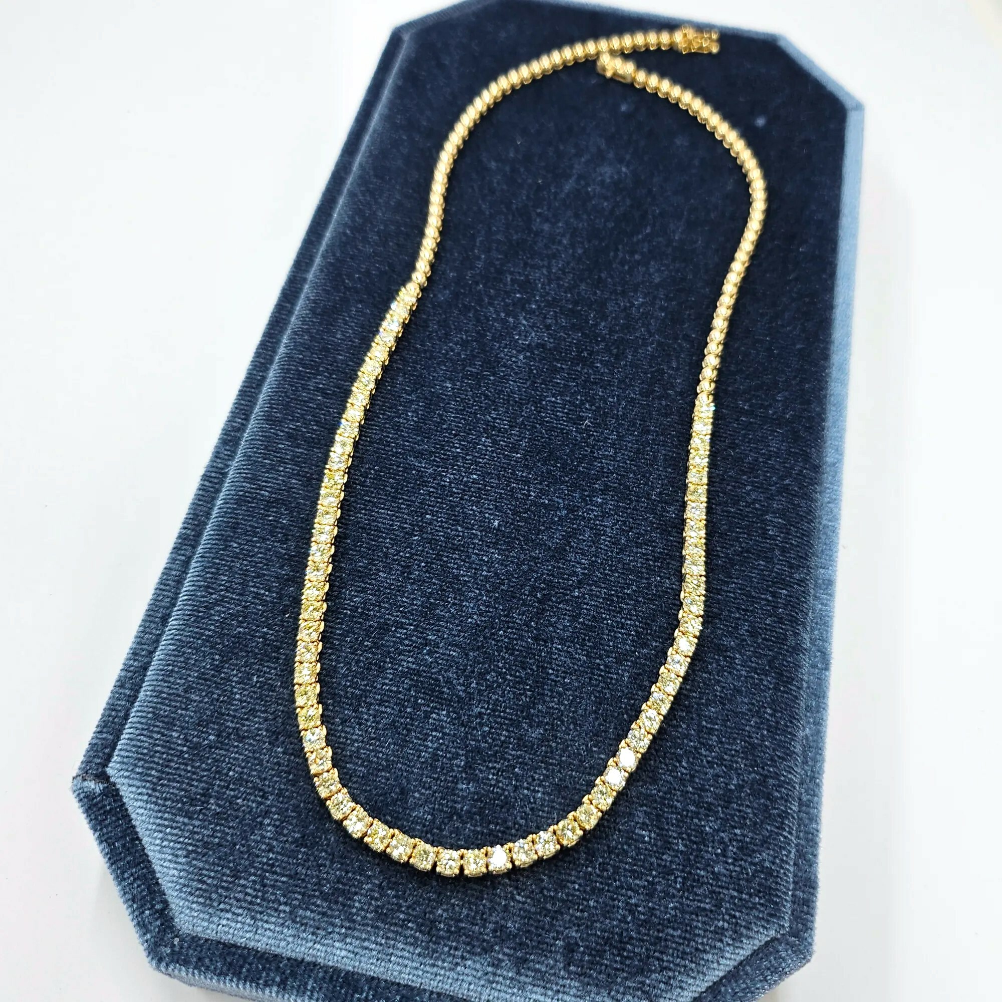 18K Rose Gold 6.83ct Diamond Necklace