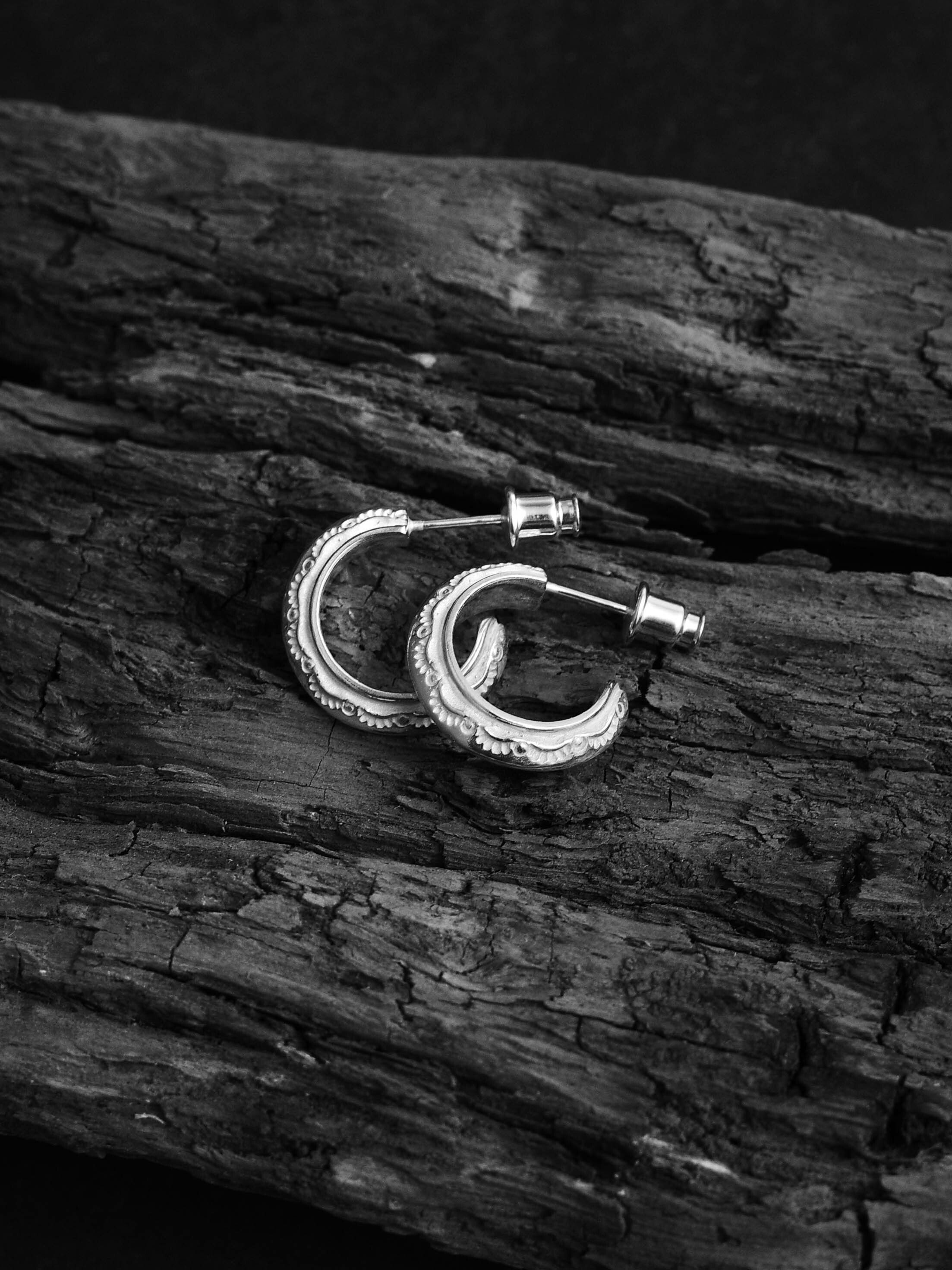 Anviology Handcraft Navajo 三角敲花耳環