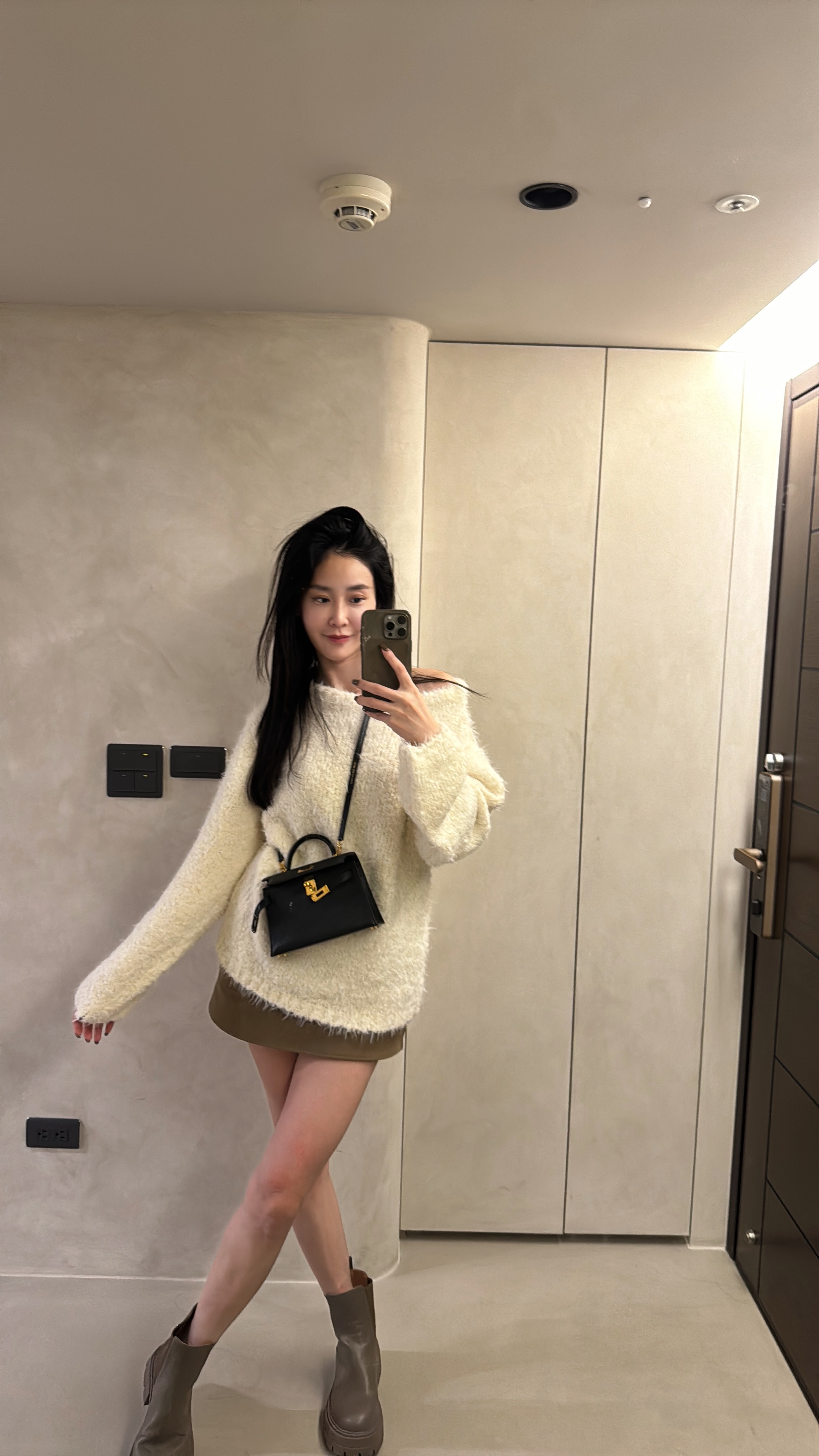 寬領可愛長毛衣*2色