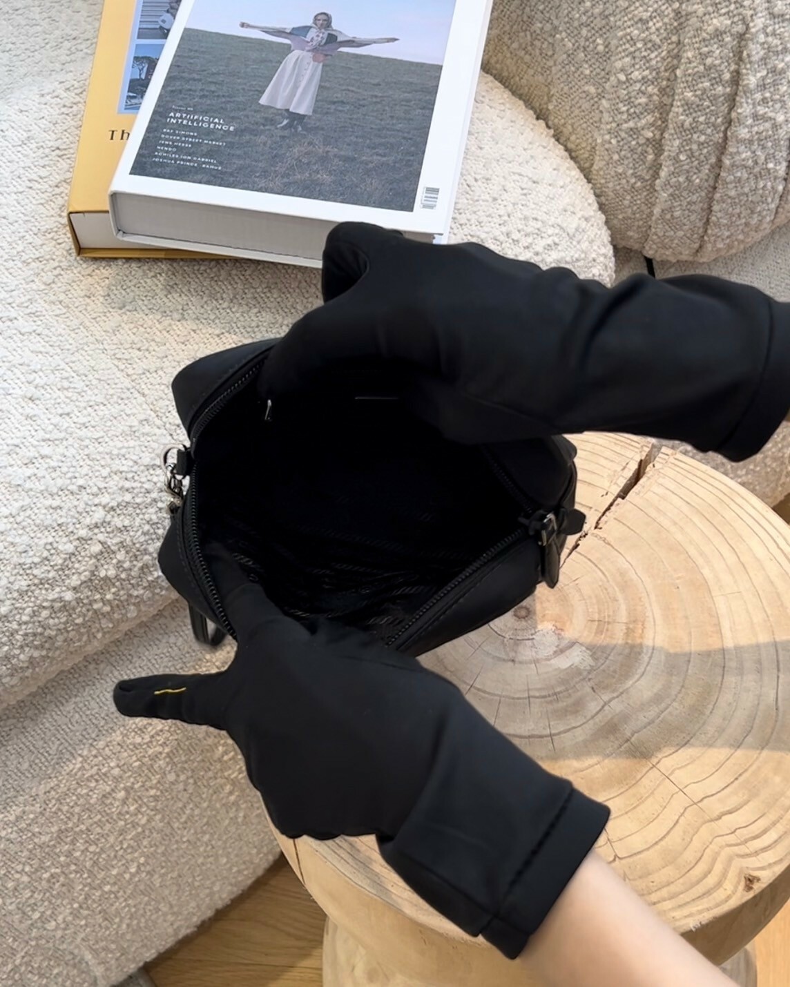 PRADA｜尼龍拉鍊化妝包/手拿包 黑色