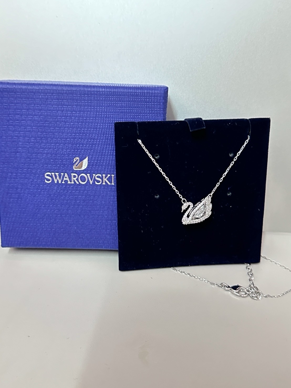 𝐒𝐖𝐀𝐑𝐎𝐕𝐒𝐊𝐈 施華洛世奇 DANCING SWAN 白天鵝 項鍊