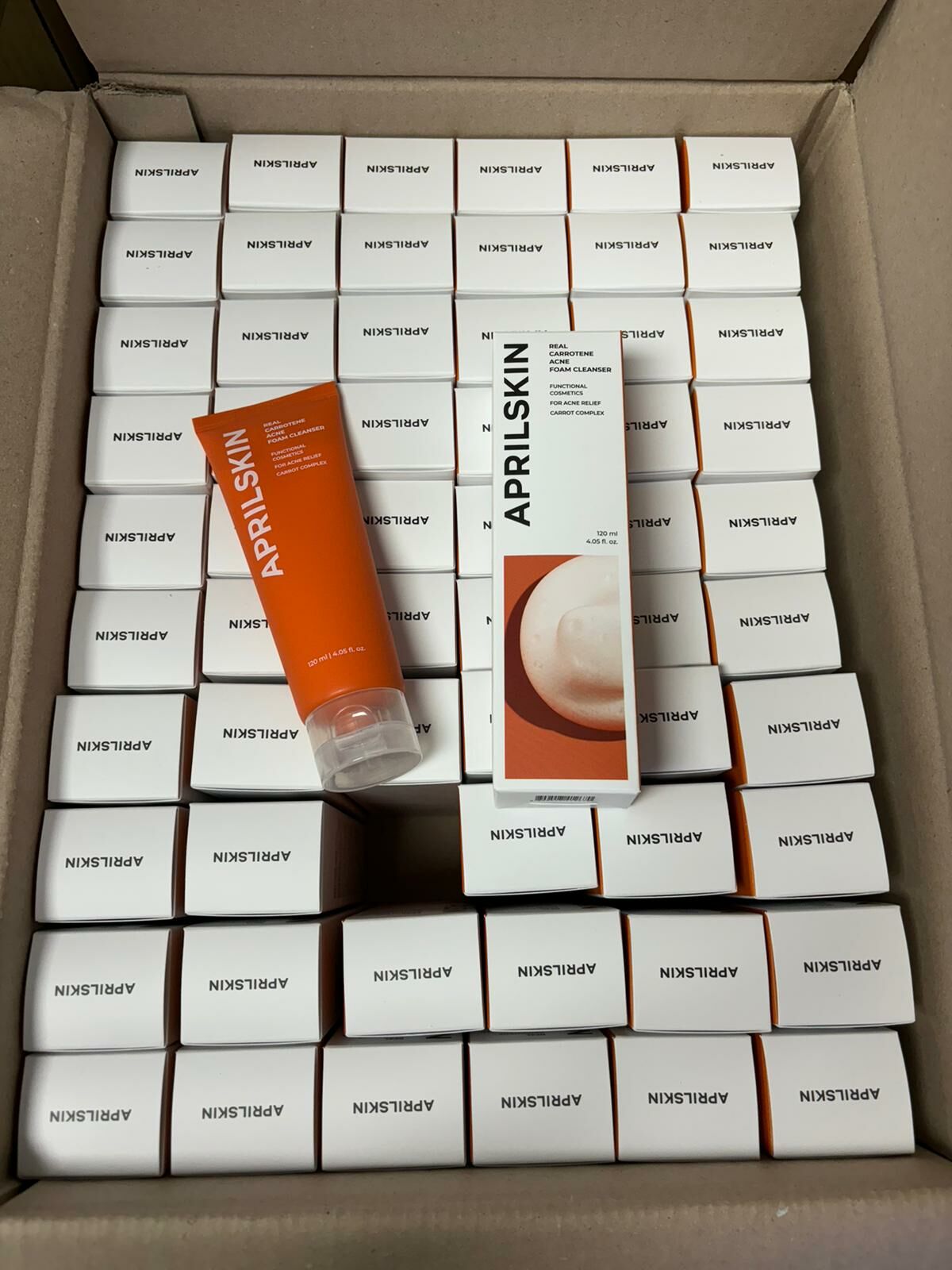 Aprilskin胡蘿蔔去痘潔面乳