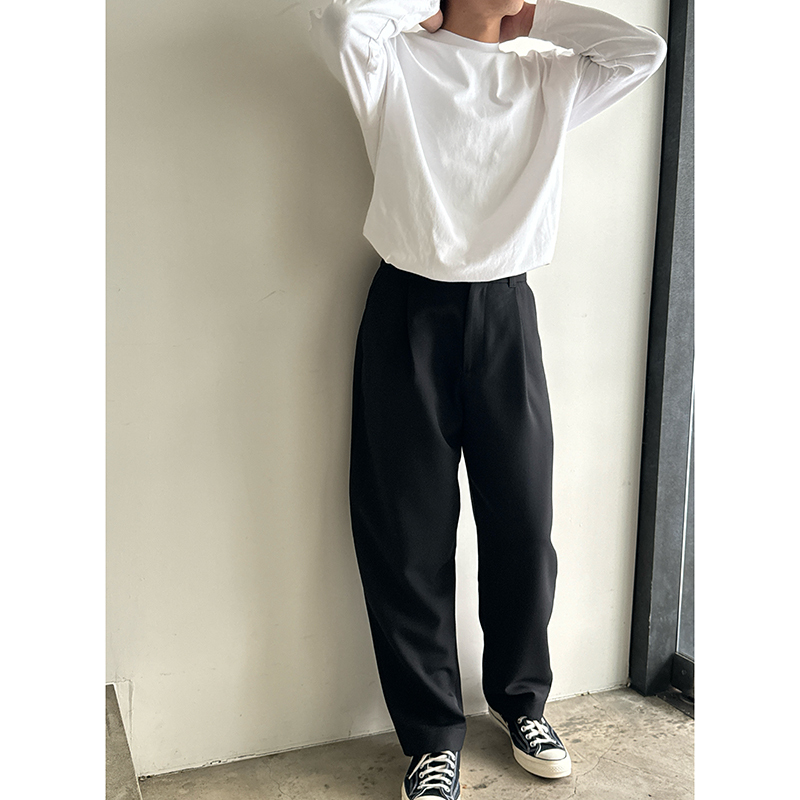 パンツ STUDIO NICHOLSON SPORTY CURVE LEG PANT Studio Nicholson Tuck Curved Tapered Pant Black