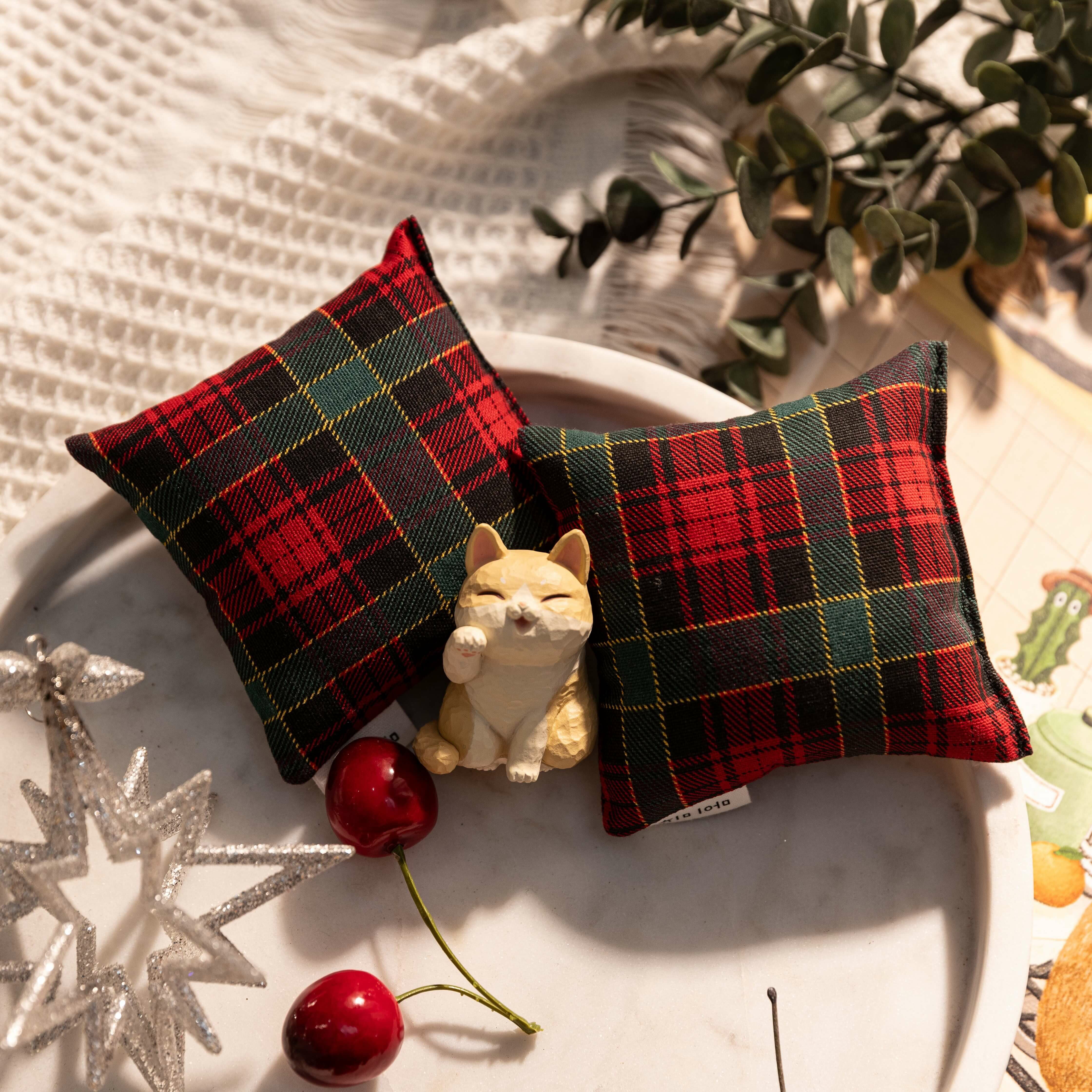 聖誕格紋小枕頭┃共兩款