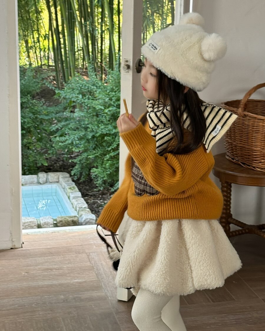 南瓜拼布小花針織上衣