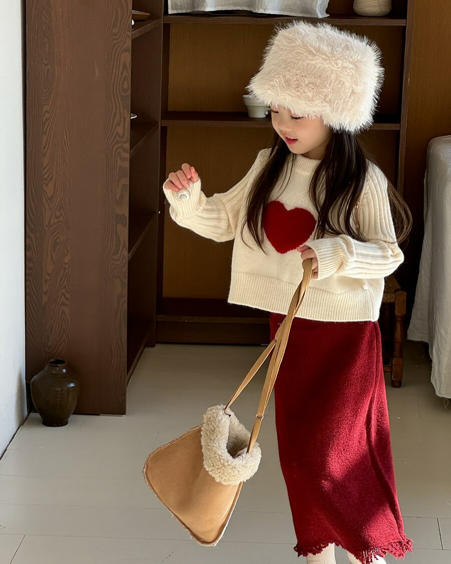 經典軟糯愛心短版上衣