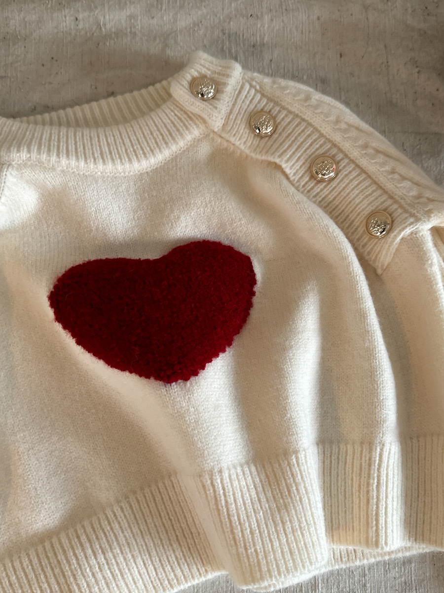 經典軟糯愛心短版上衣