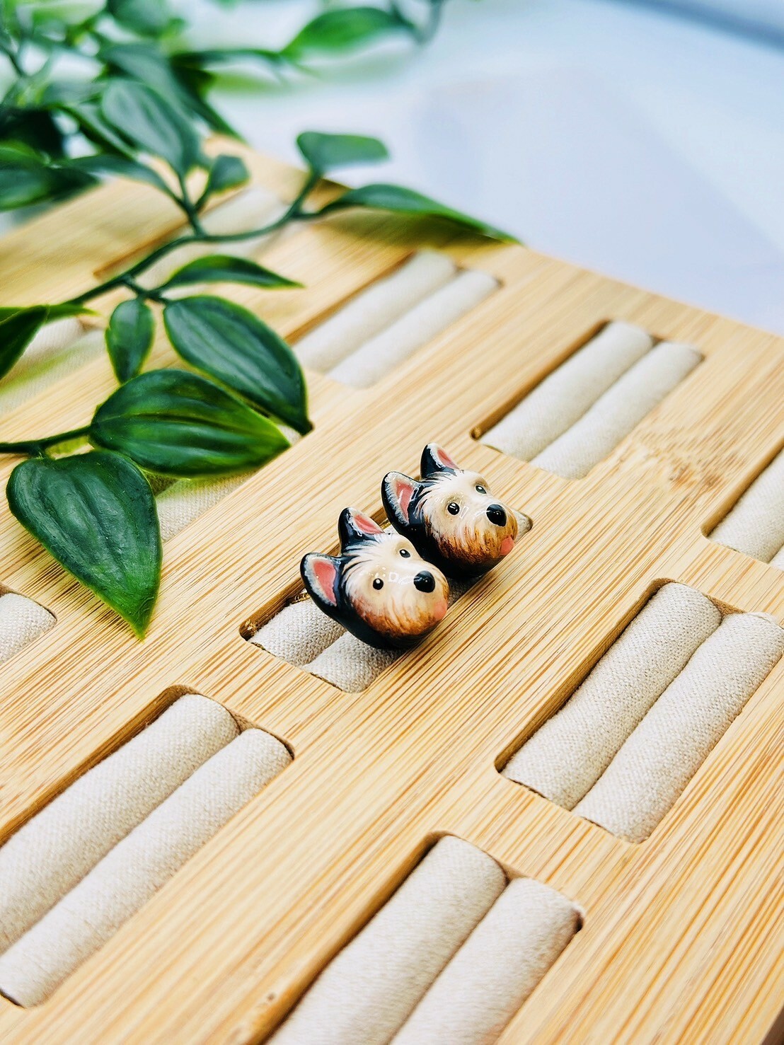 黏踢踢約克夏耳環